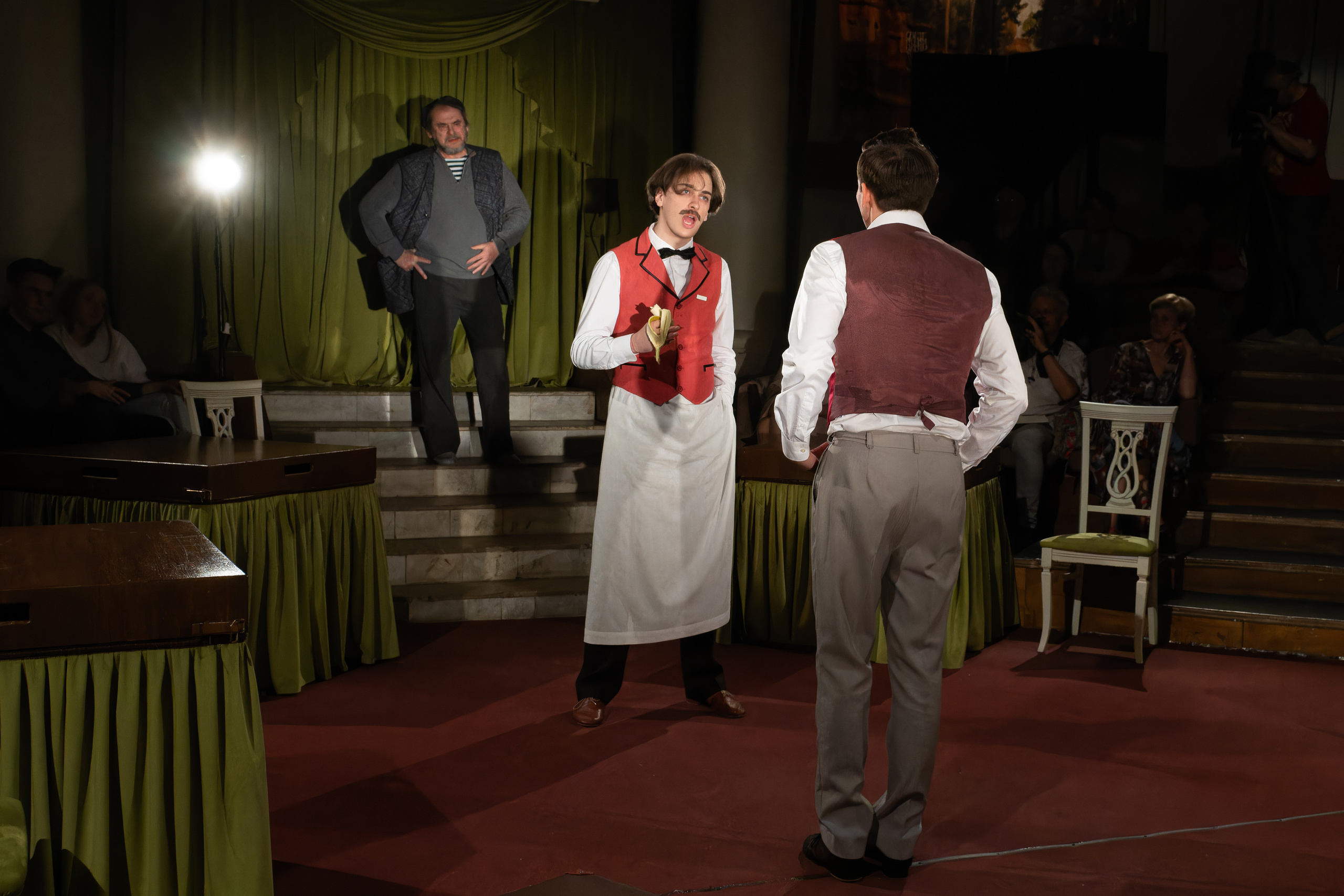 Театр Сфера: Ревизор. Сайт фотографа Сергея Абрамова