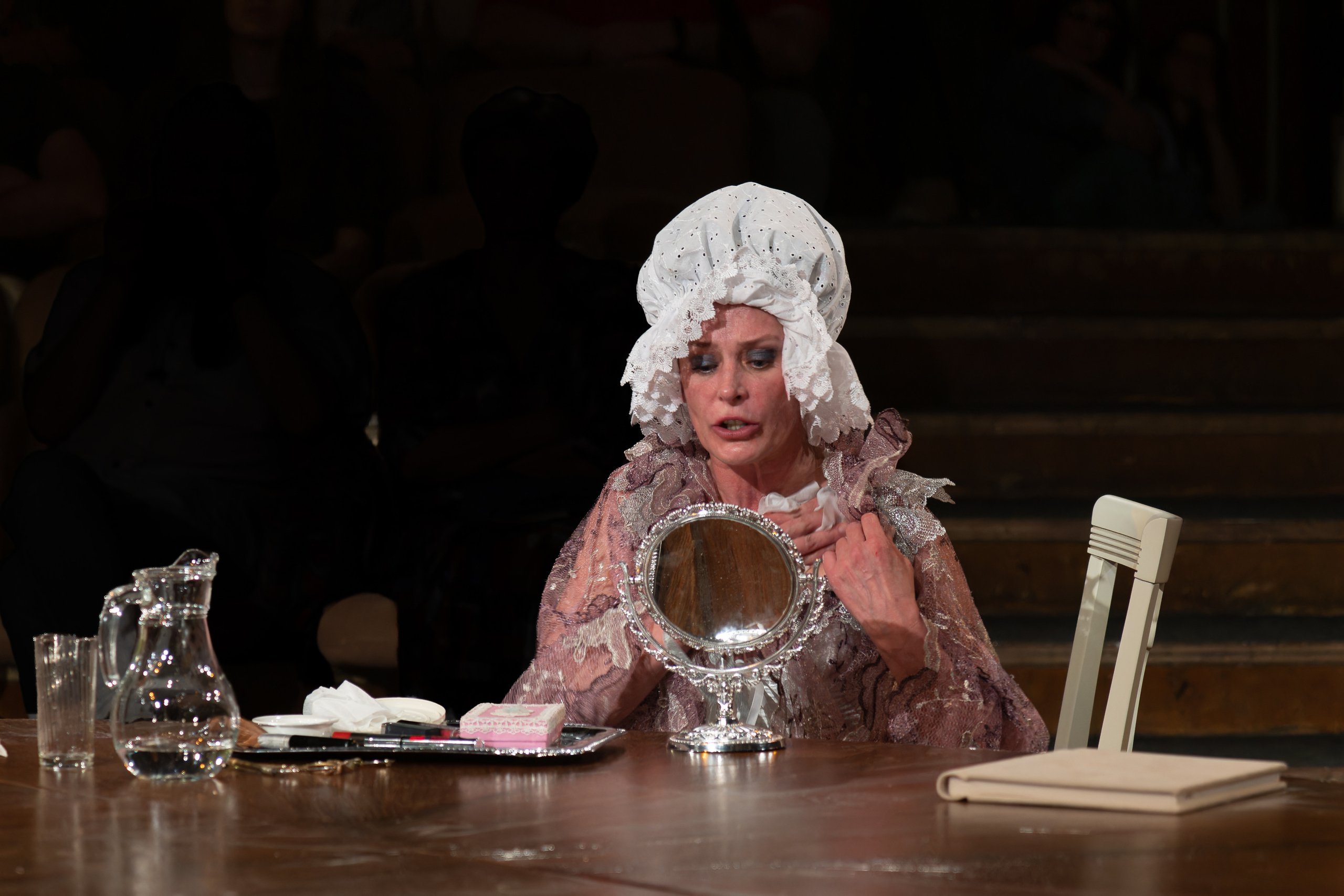 Театр Сфера: Ревизор. Сайт фотографа Сергея Абрамова