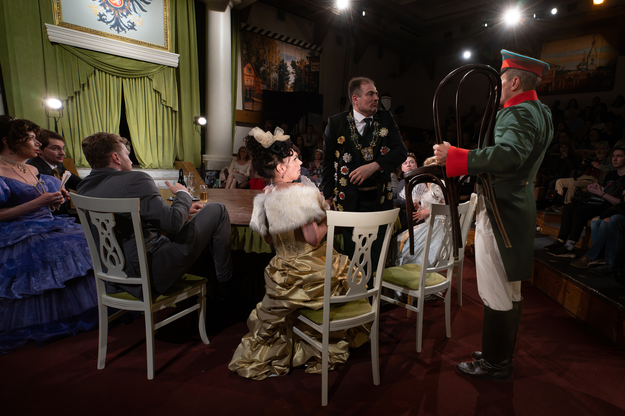 Театр Сфера: Ревизор. Сайт фотографа Сергея Абрамова