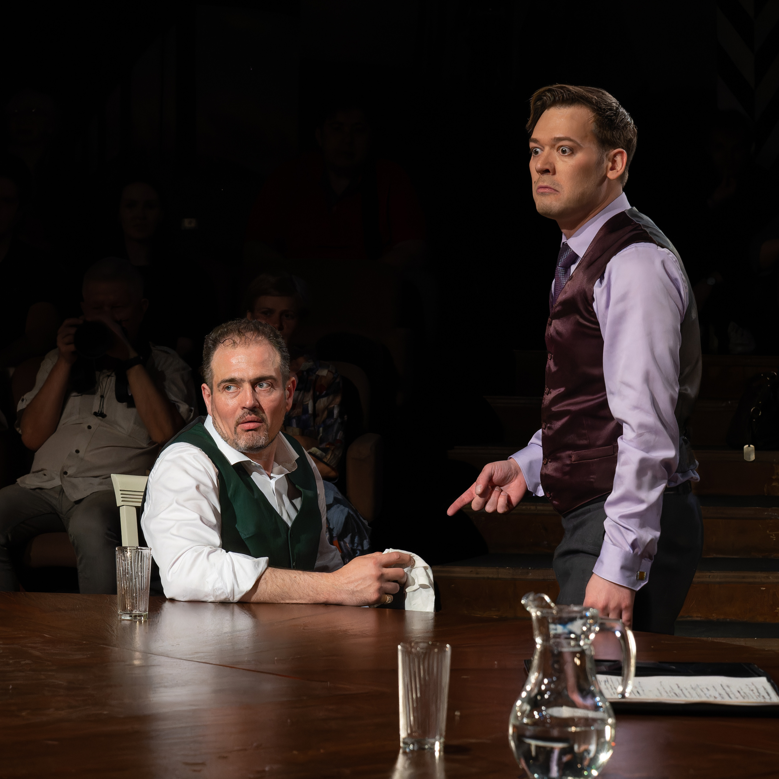 Театр Сфера: Ревизор. Сайт фотографа Сергея Абрамова