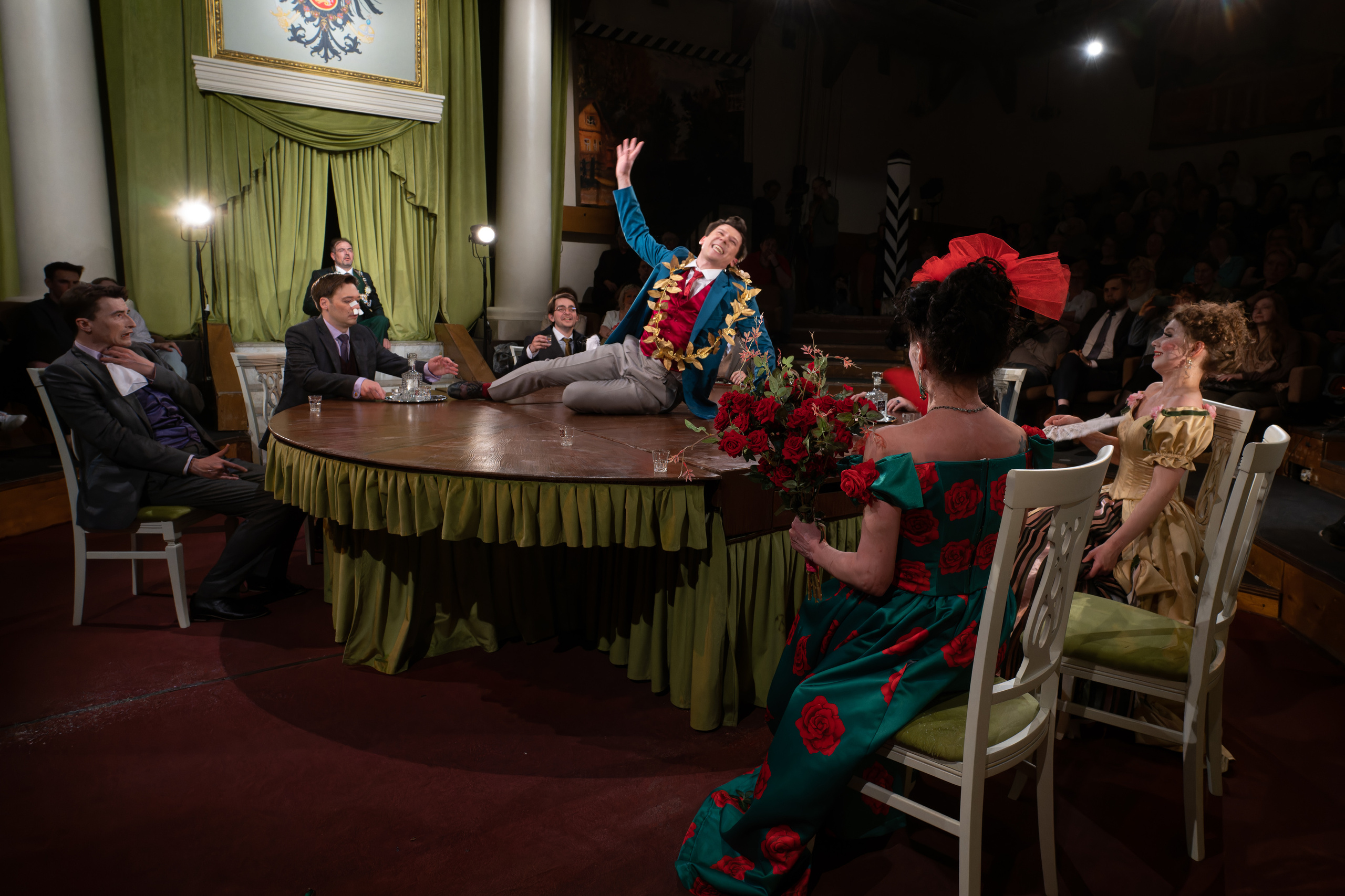 Театр Сфера: Ревизор. Сайт фотографа Сергея Абрамова