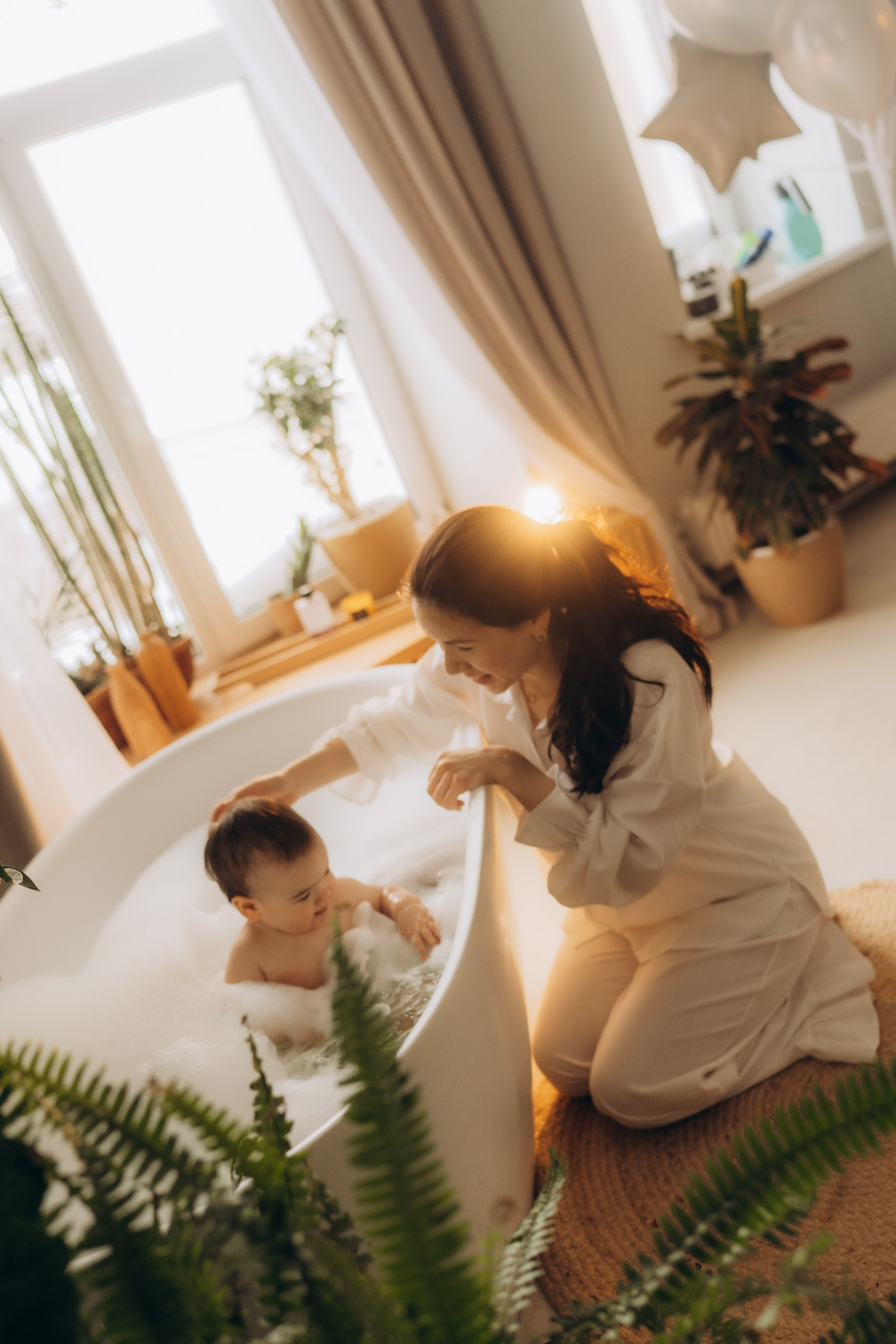 Мама с дочкой, банные процедуры. Семейный фотограф в Казани