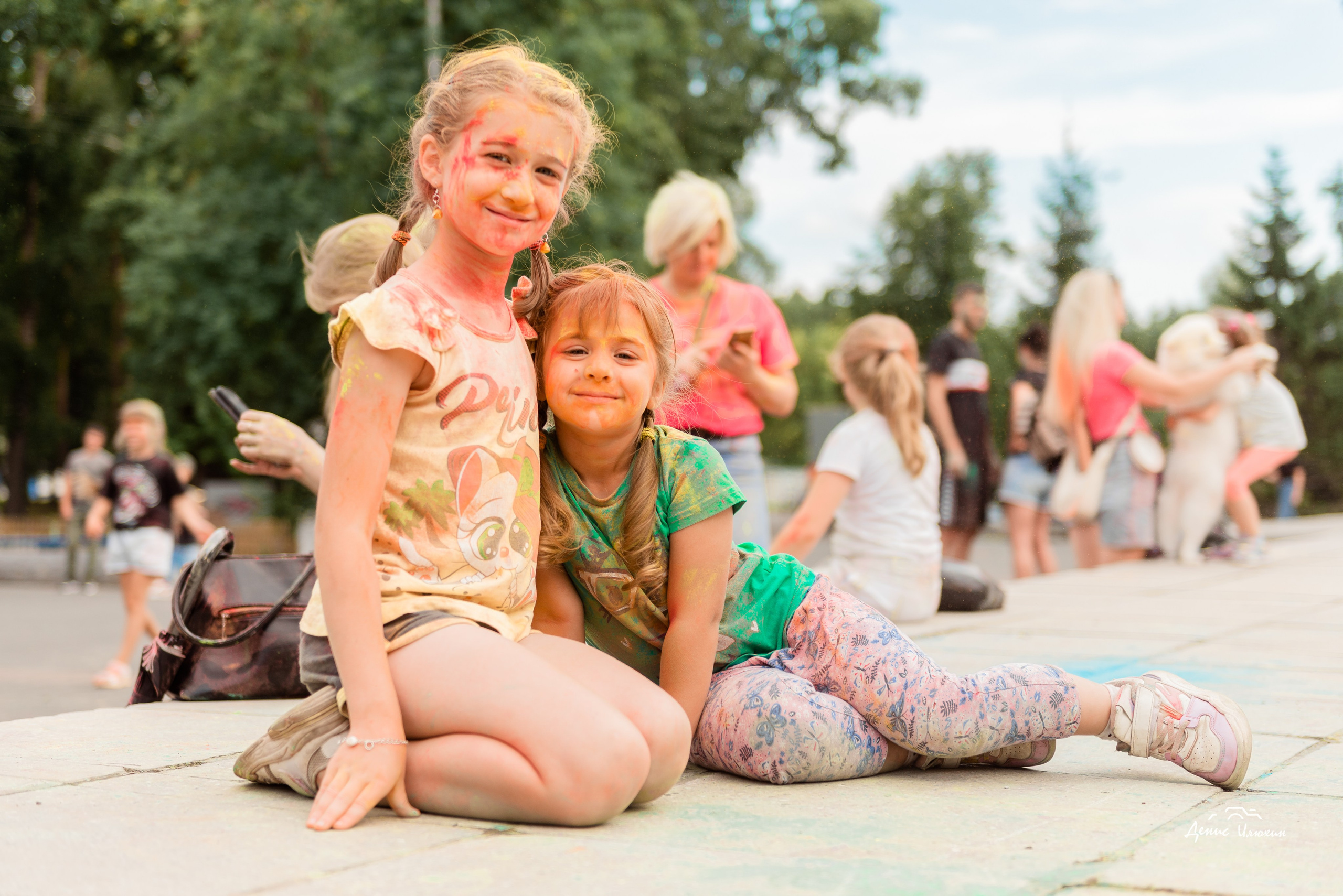 Краски Холи в Комсомольском Парке 2023. Детский фотограф, семейный фотограф и репортажи в Кемерово