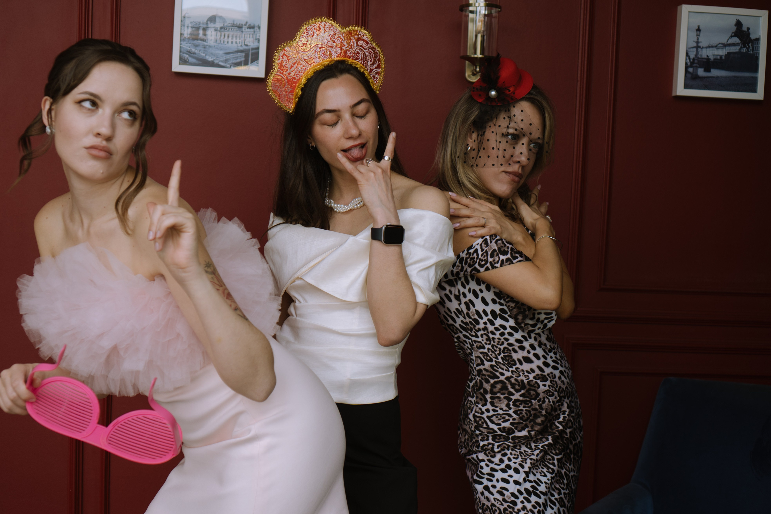 СВАДЕБНЫЙ БАНКЕТ НА ВЛАДИМИРСКОЙ В САНКТ-ПЕТЕРБУРГЕ (КАМЕРНАЯ СВАДЬБА). Профессиональный фотограф, Санкт-Петербург — Виктория Богомолова