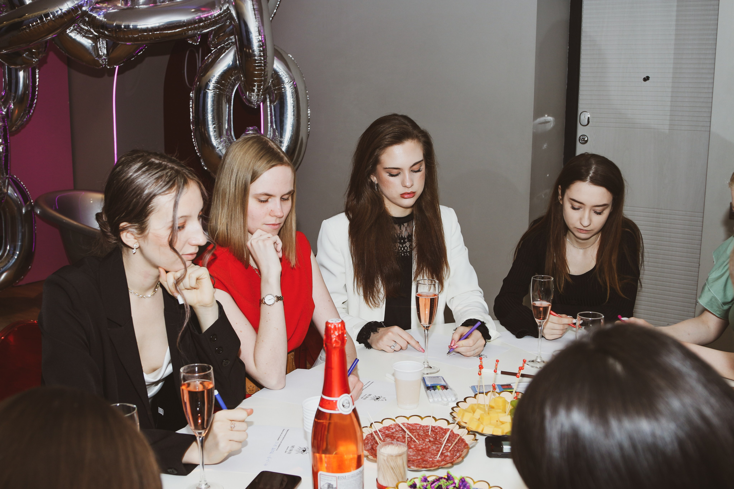 Студия пятница. Алиса Томшина — Фотограф / Видеограф