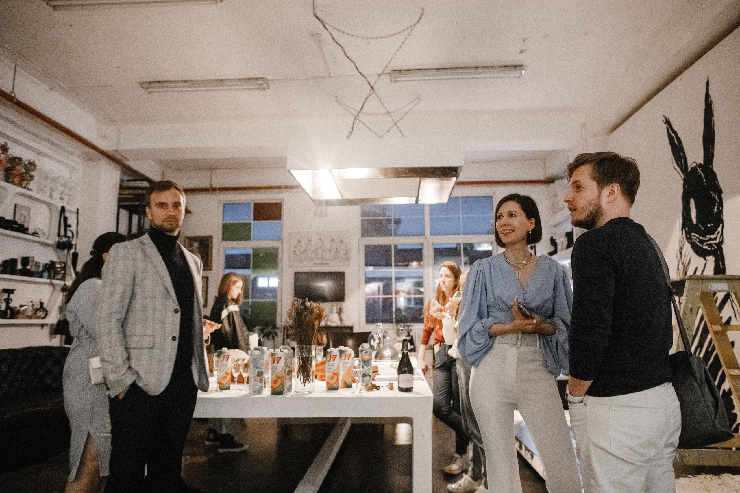 26.04.2023 // Мастер-класс Кати Монич. Фотовыставки serebro.gallery, в которых автором можешь стать ты! | Москва