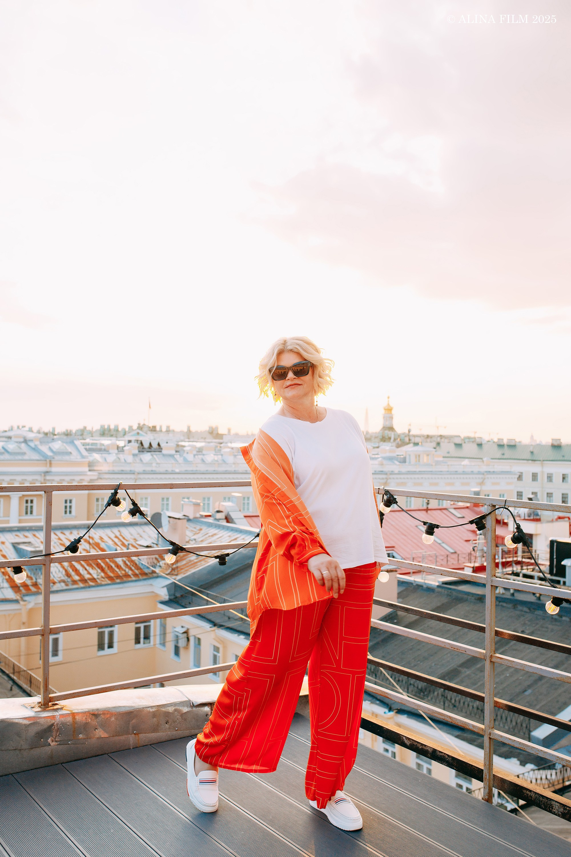 Фотопрогулка и фотосессия на крыше. Фотограф в Санкт-Петербурге Alina Film