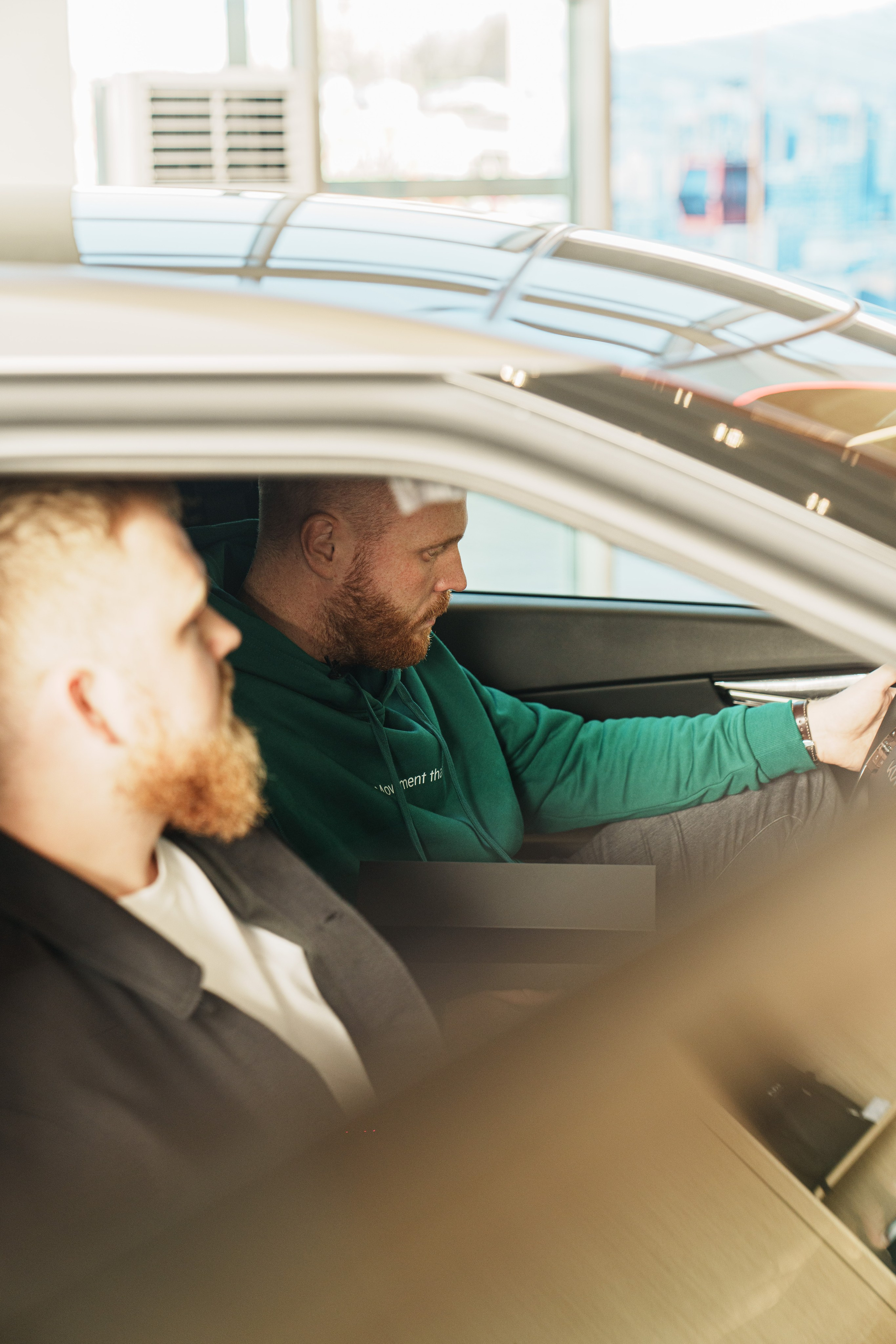 Kia EV6 Вручение Евгений Чебаткову. Фотограф TAULAN_1