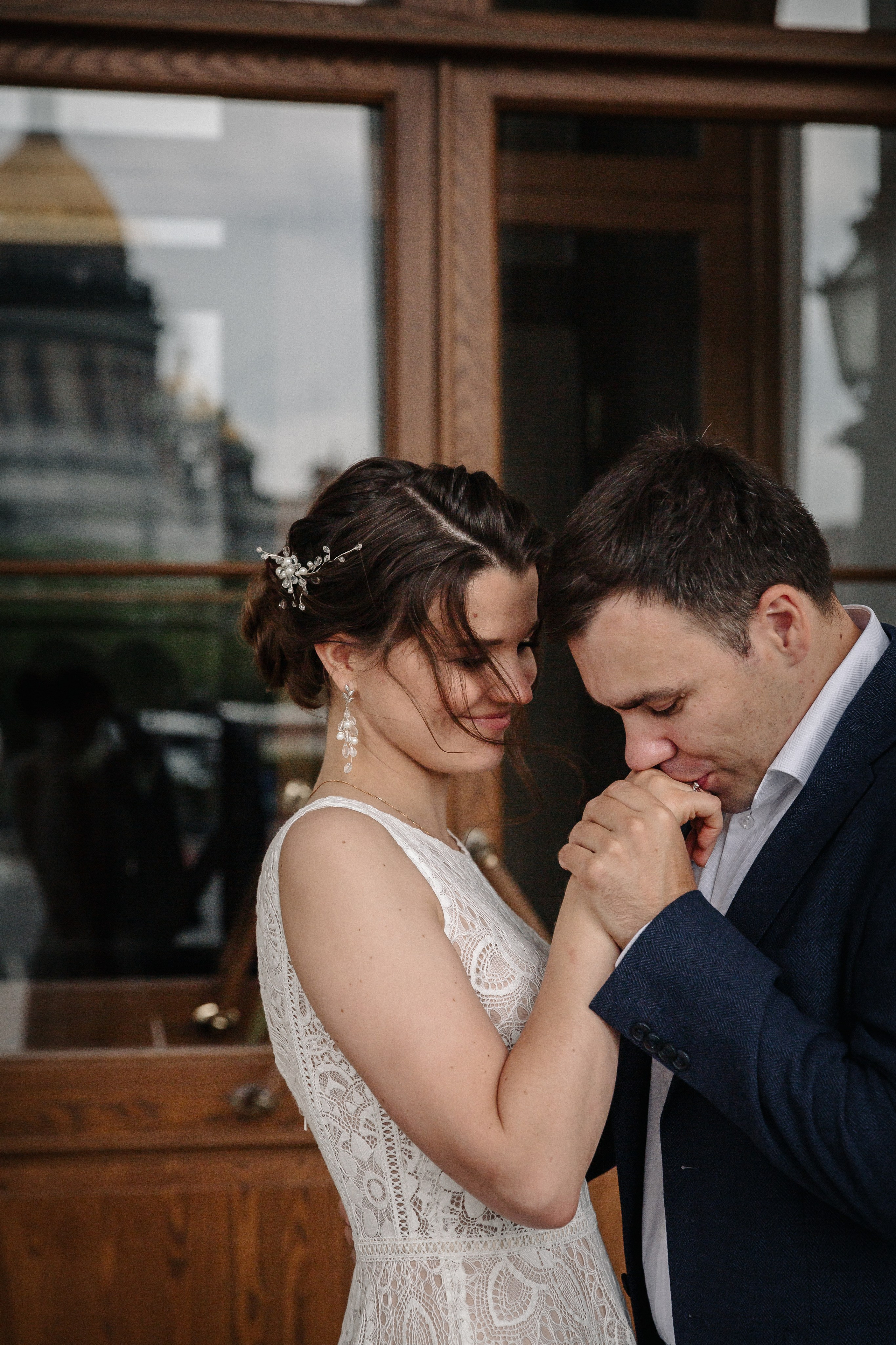 ДВОРЕЦ № 1 | Июль, Исаакиевская площадь. Свадебный фотограф в Санкт-Петербурге Полина Корзухина