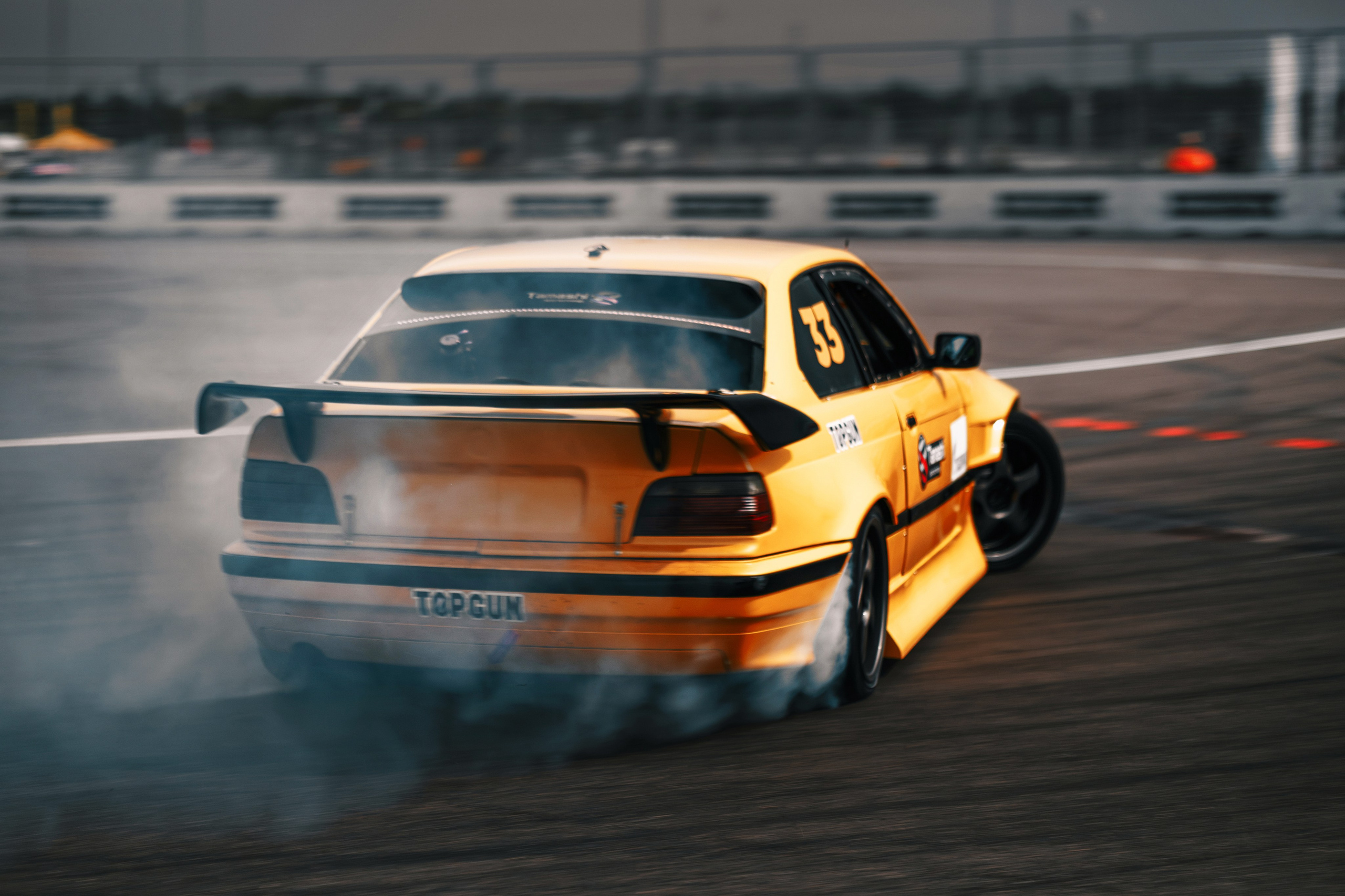 IDDC Этап 2: Бетонный Колизей и блогеры в деле