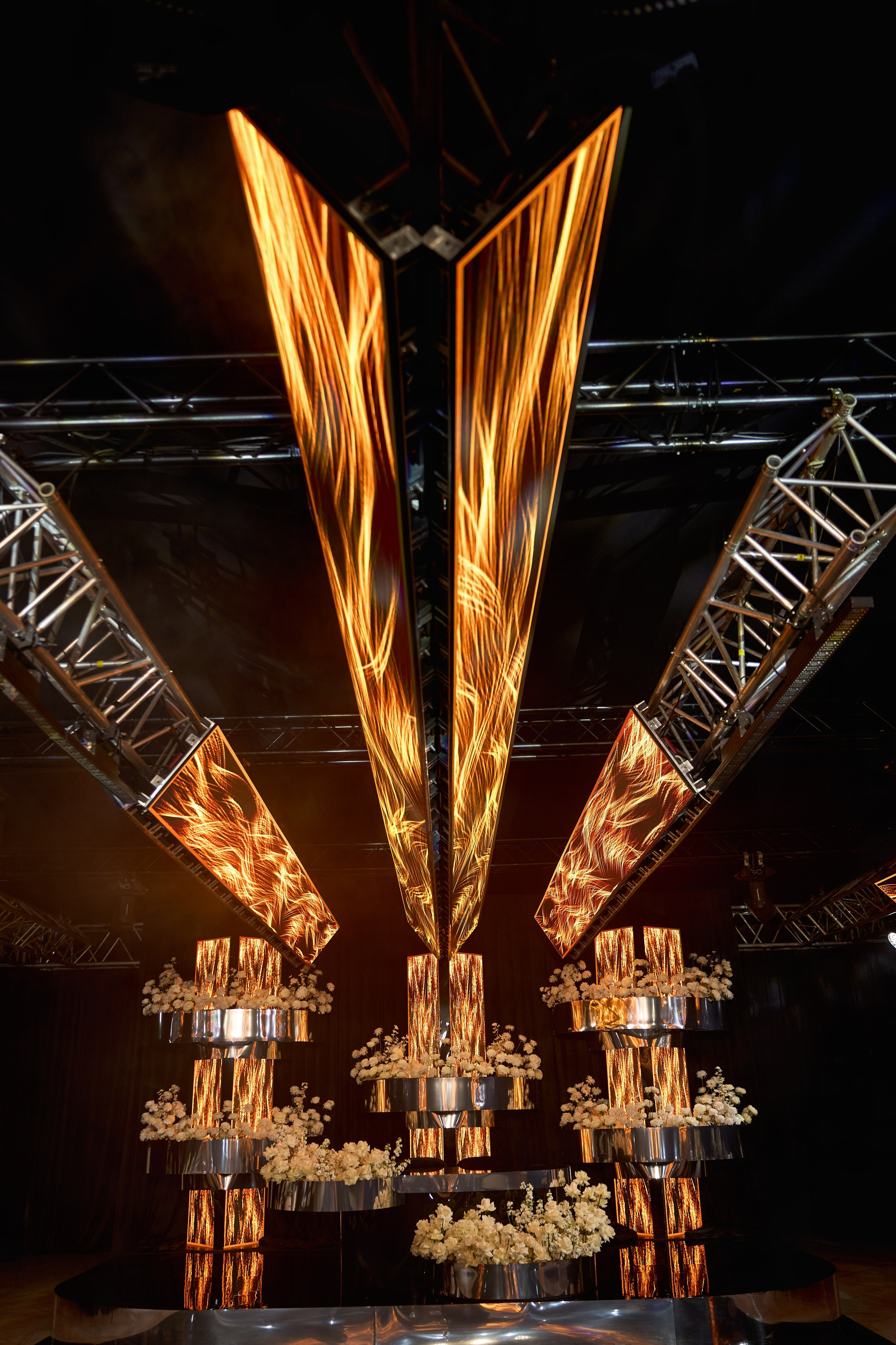 Свадьба с искусственным интеллектом в Усадьбе фамилии от ТВИНС СТУДИО лучших фотографов Краснодара. ТВИНС СТУДИО — лучшие свадебные фотографы и видеографы в Краснодаре