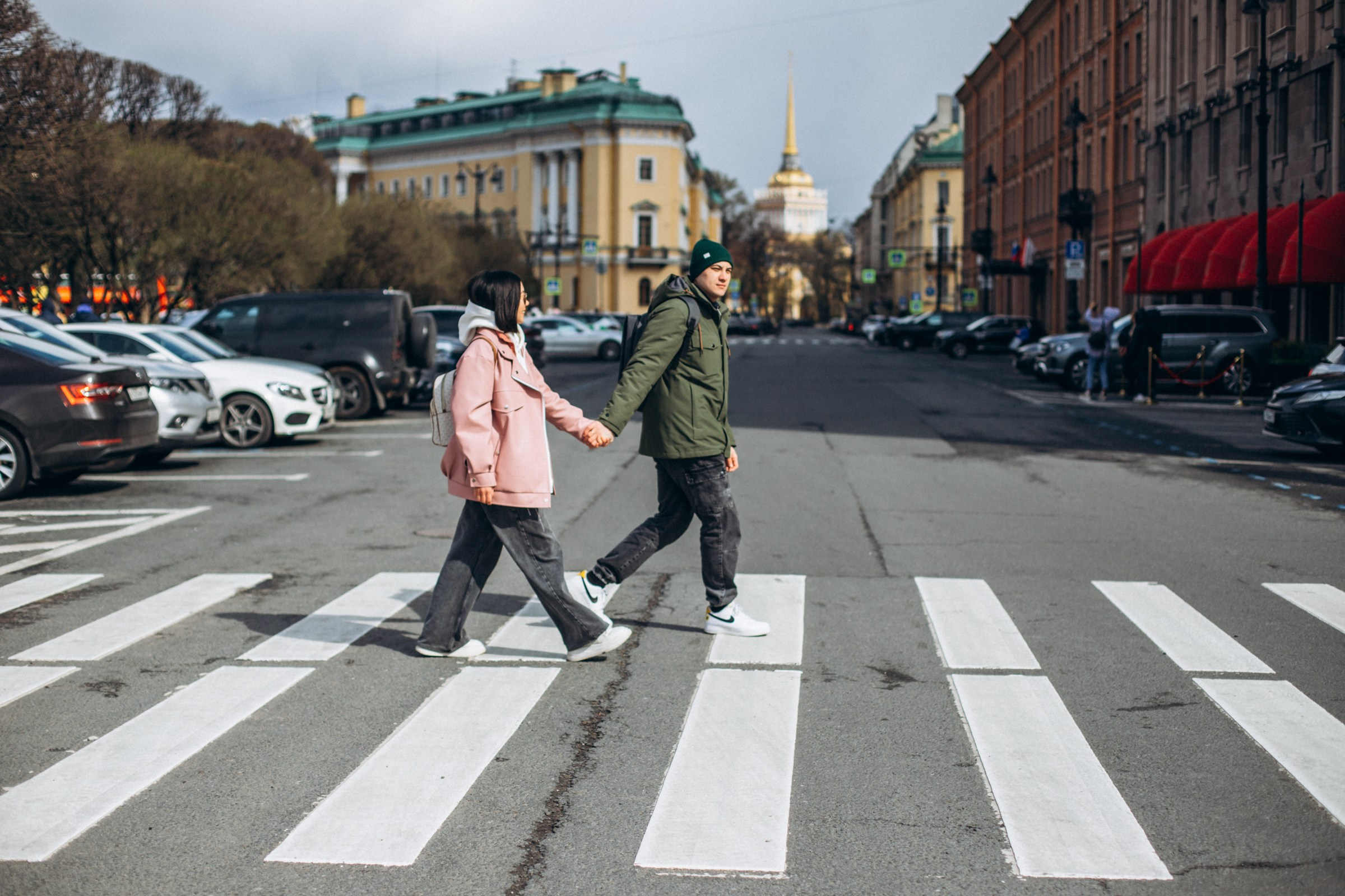 Максим и Катерина в мае. Фотопрогулка в Петербурге. Индивидуальный и семейный фотограф в Санкт-Петербурге