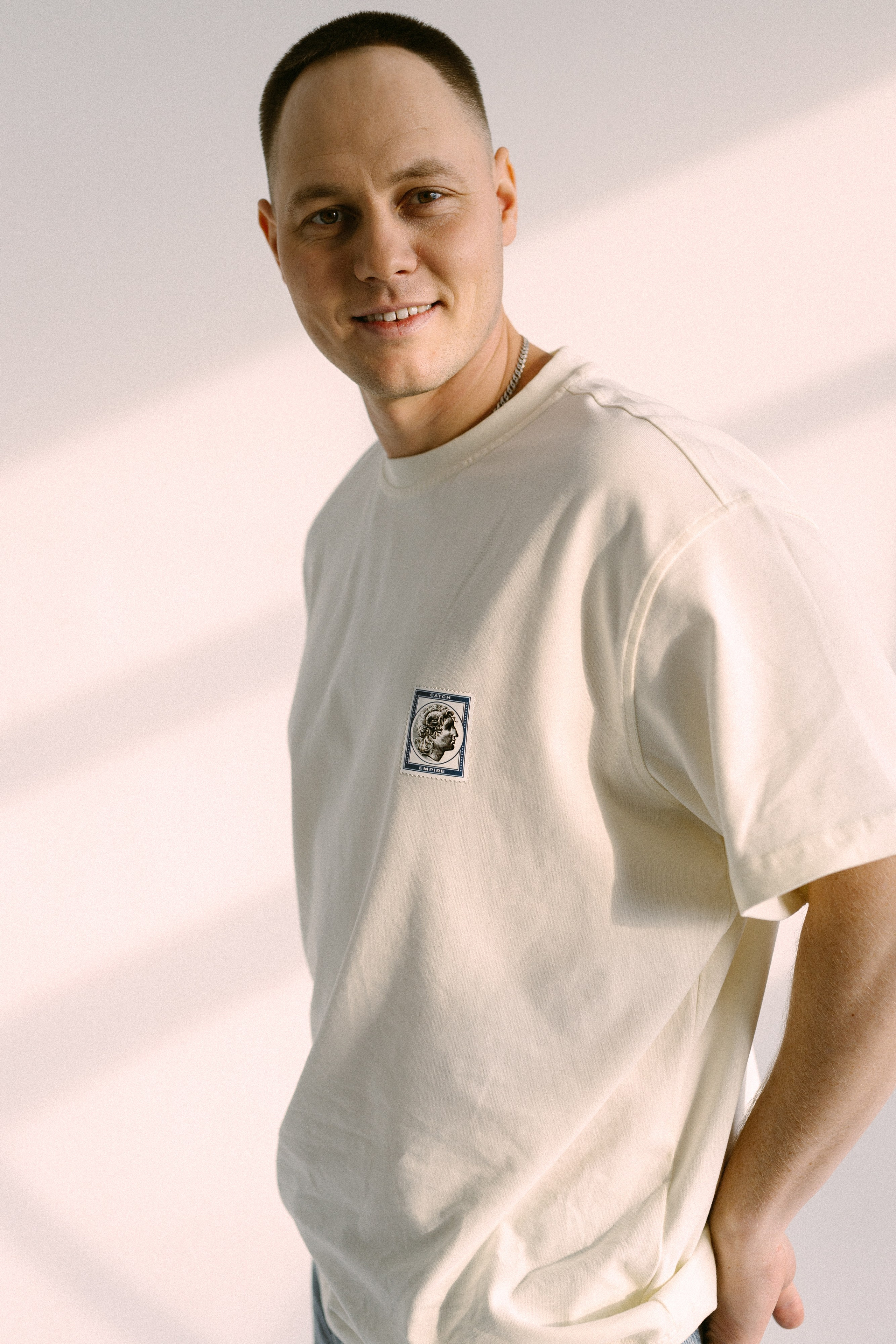 Любовь в белом зале. Варвара Синицына: семейный фотограф в Москве