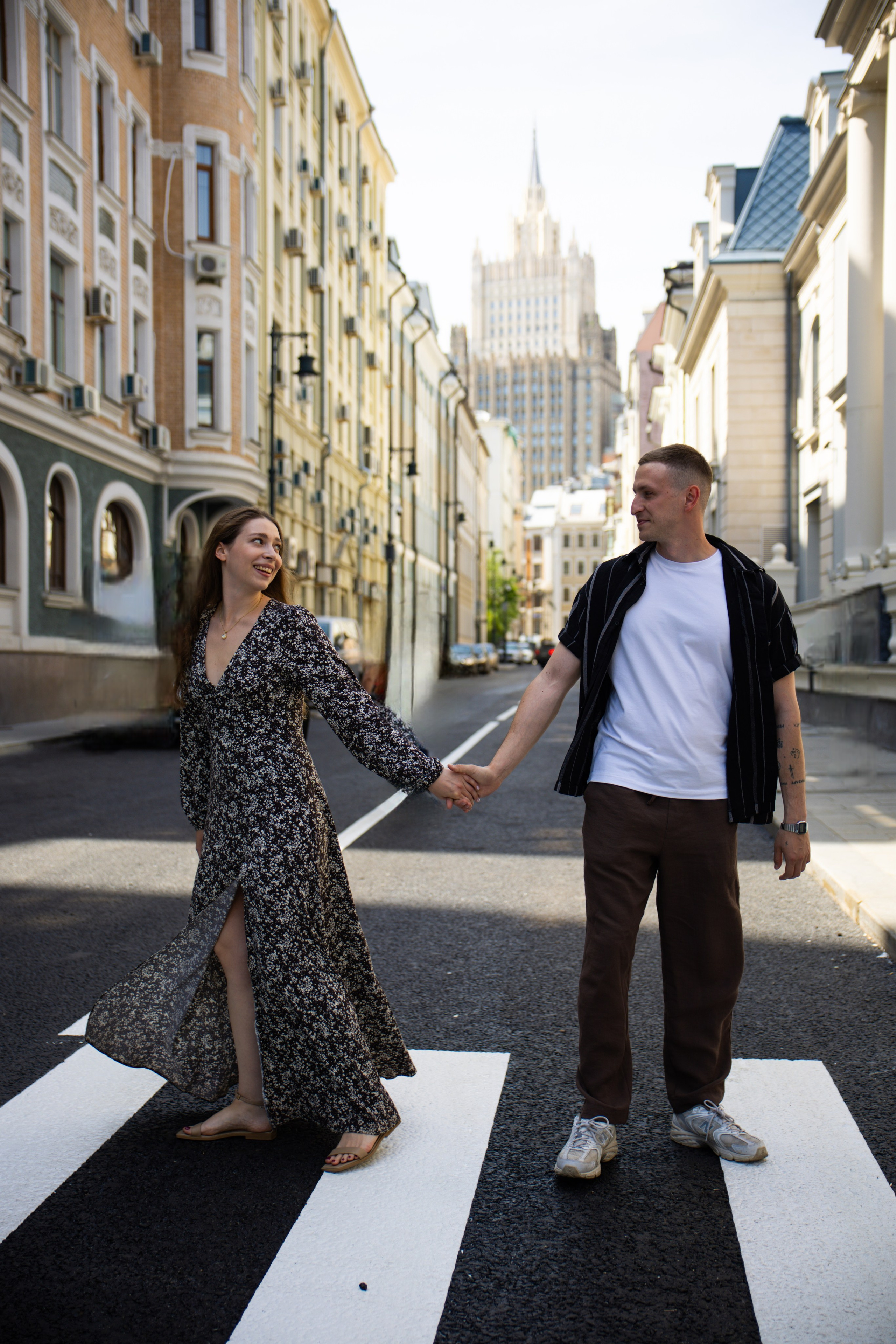 Фотосессия Love Story Кривоарбатский переулок. Фотограф в Москве Зябченко Екатерина. Съемки беременности, love story, семейный, портреты в студии и на улице