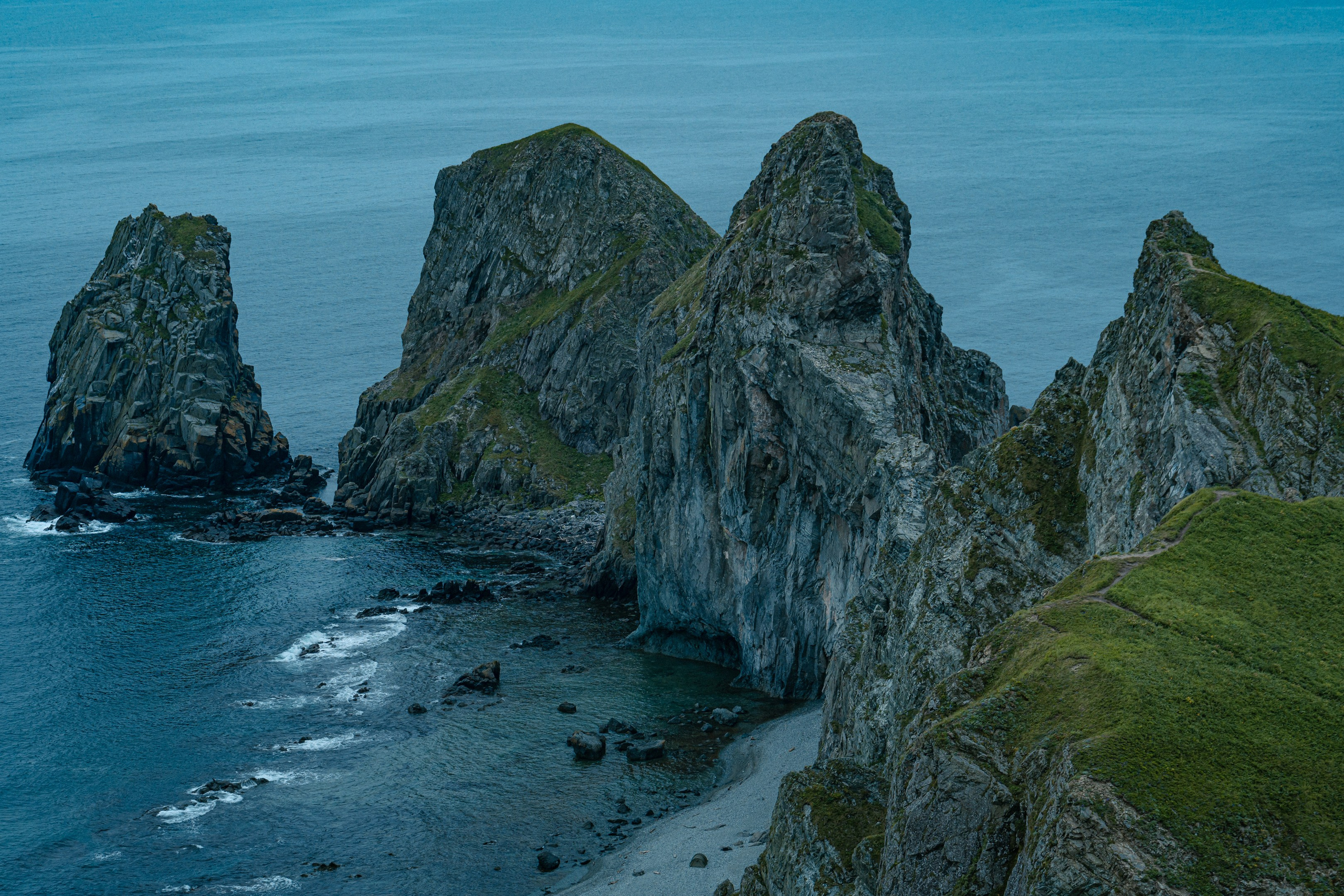 Мыс Четырех Скал. Иван Зайцев (IZIART) — создание культурного кода через фото и видео