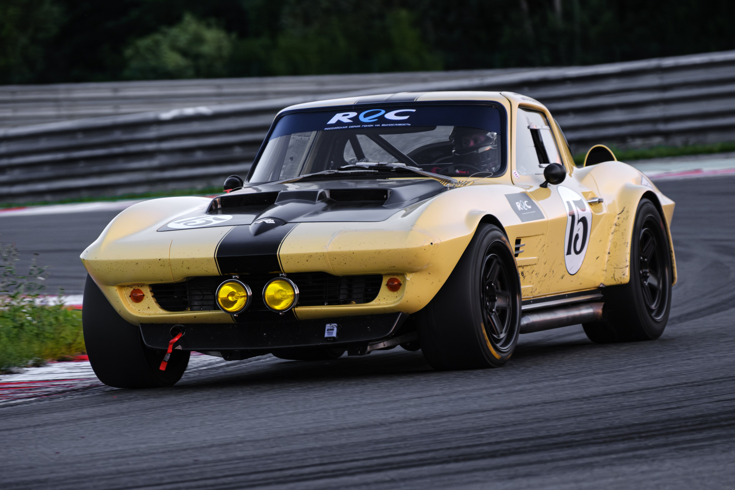 Российская серия гонок на выносливость. Авто и мотоспорт — фотограф Антон Медведев iCoguar