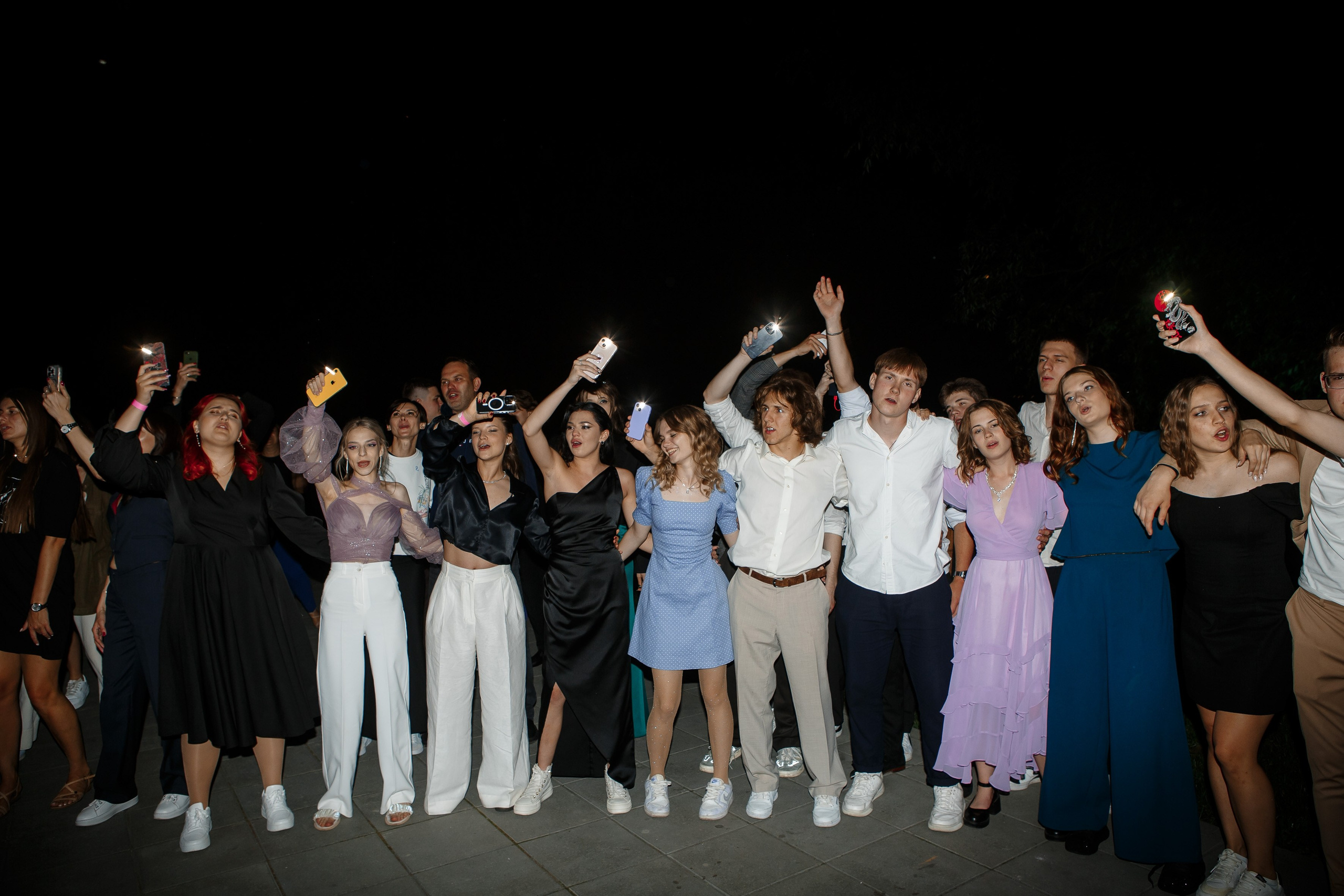 Выпускной Гимназия 12 2024 OpenHouse. Свадебный и портретный Фотограф в Липецке Дмитрий Котюков