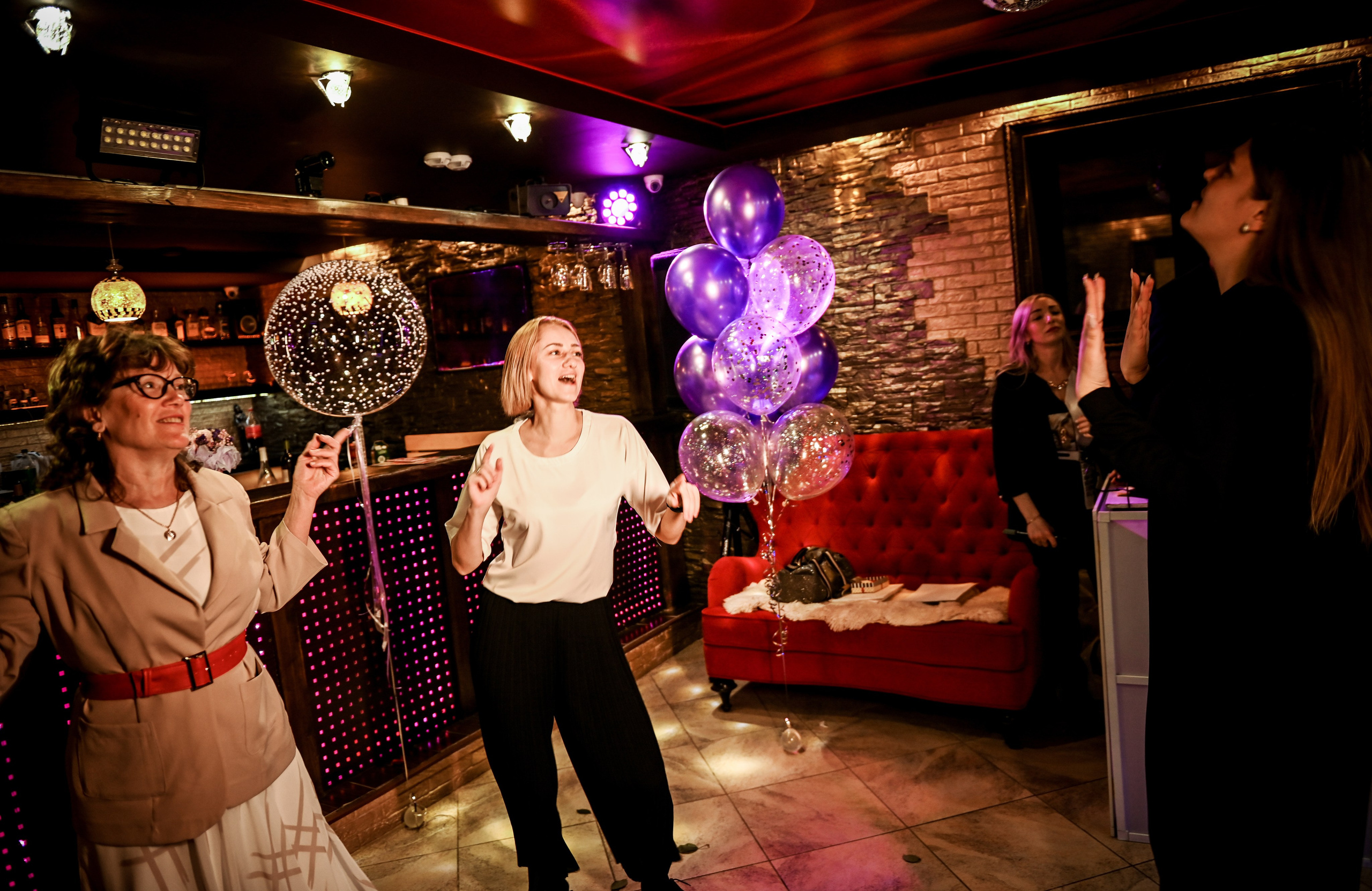 День рождения. Свадебный, семейный, детский, контент фотограф в Омске Максим Ильин