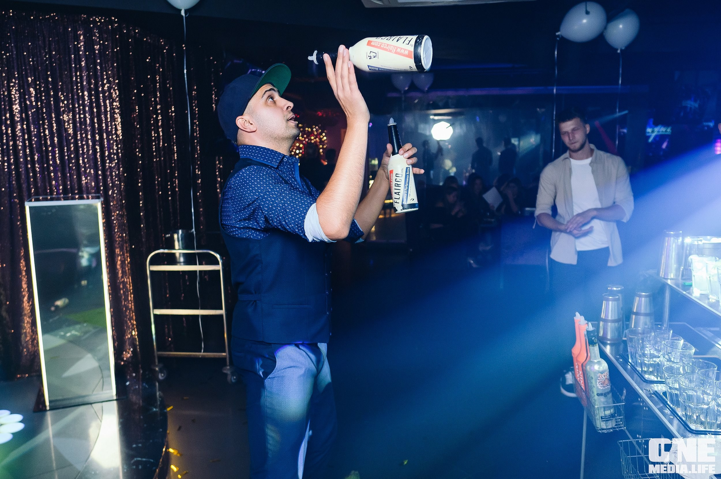 Фоторепортаж из караоке-клуба Эйфория. One Media Life: фоторепортажи, фотоотчеты с мероприятий и заведений