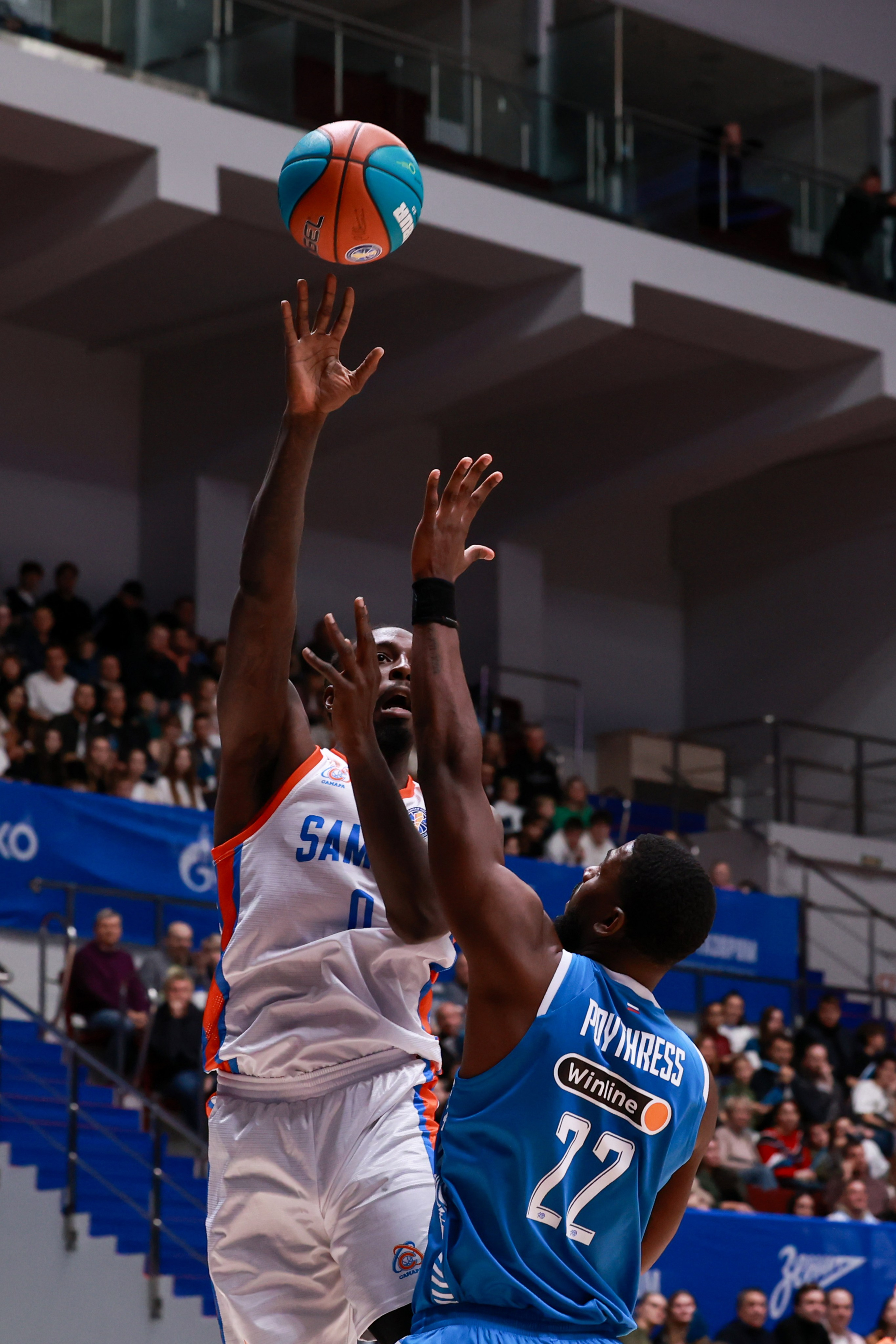 БК Зенит — БК Самара 30.10.2024. Спортивный и репортажный фотограф Антон Тереханов