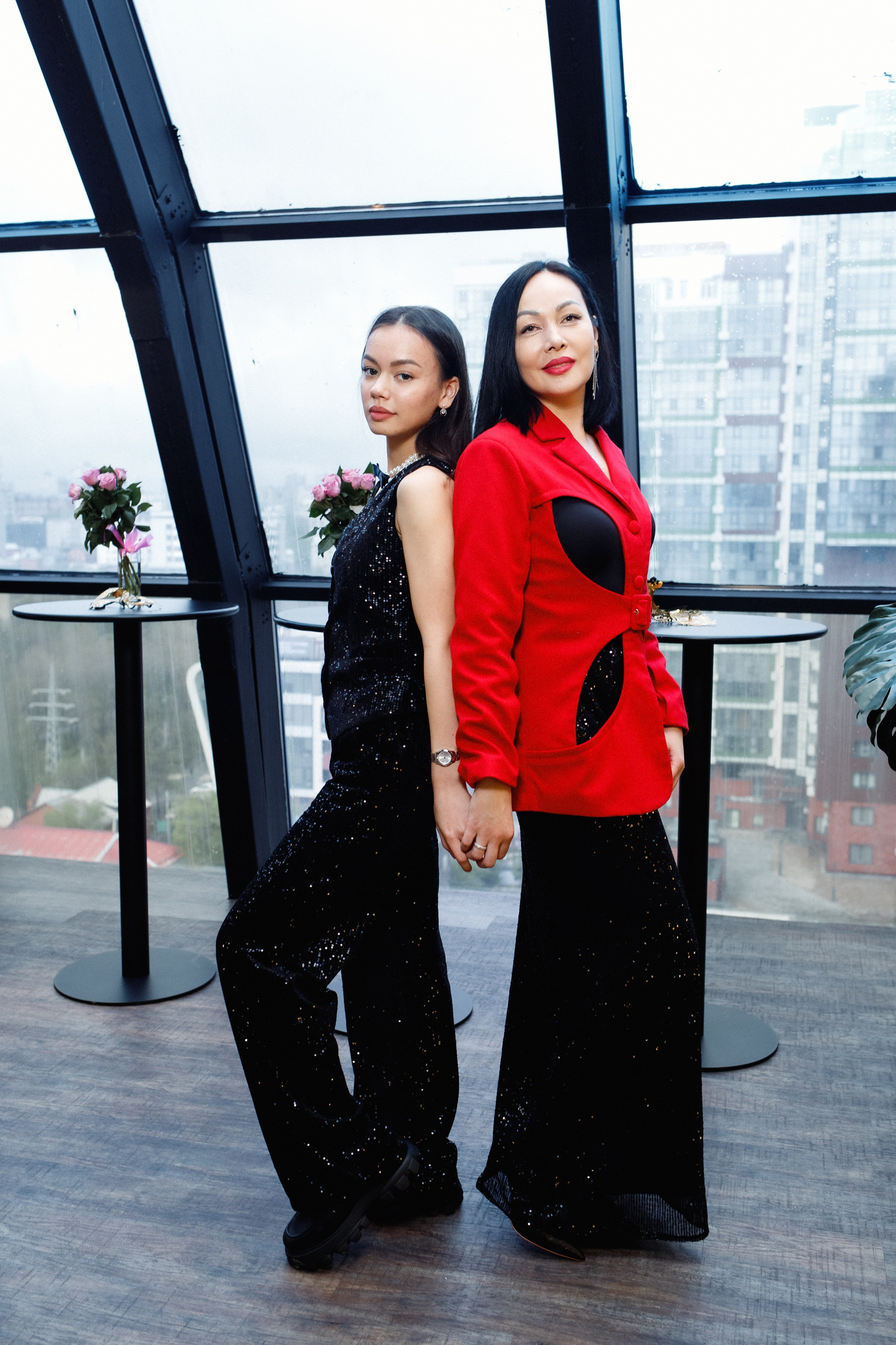 QUEEN KHV [12 ЛЕТ]. СВОИ. ФОТООТЧЕТЫ-СОБЫТИЯ-МЕСТА