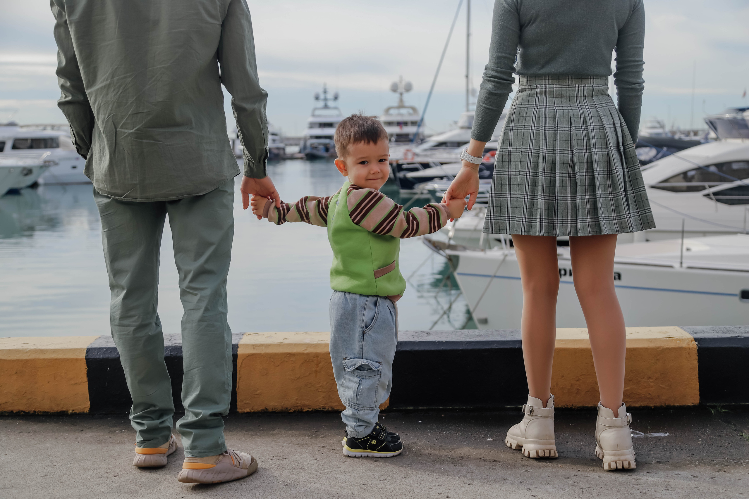 Аделина с семьей. Свадебный, семейный, детский фотограф в Сочи Виолетта Александрова