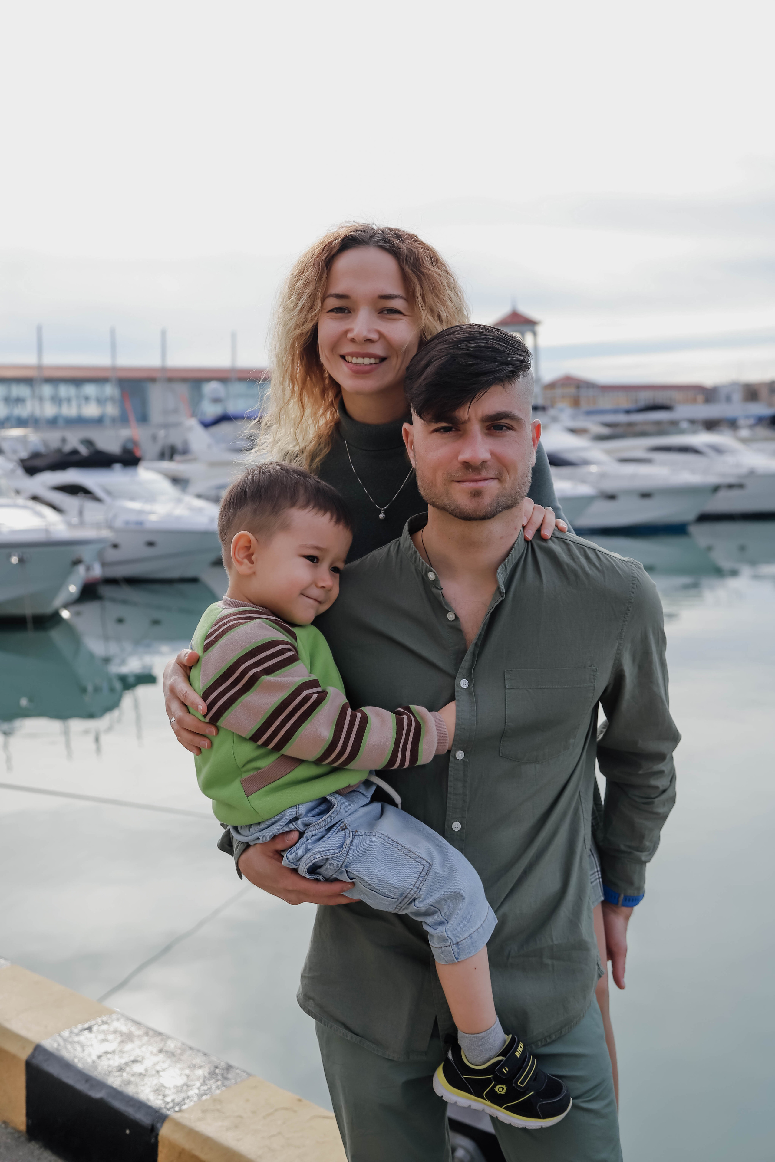 Аделина с семьей. Свадебный, семейный, детский фотограф в Сочи Виолетта Александрова