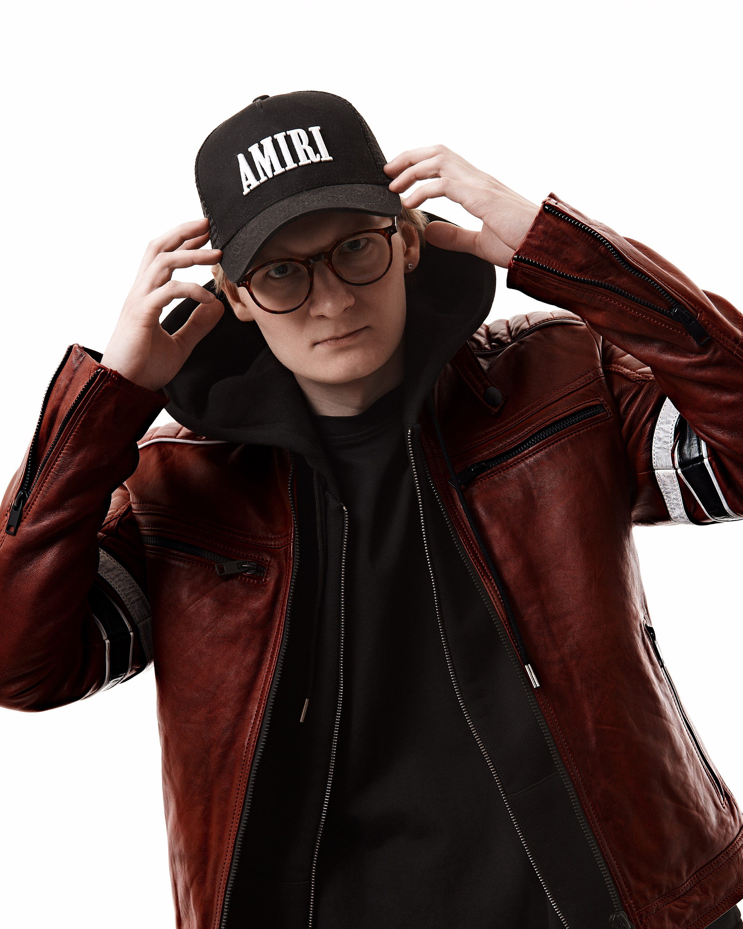 Портфолио. NOIZOMAX Художественный фотограф в Дубай