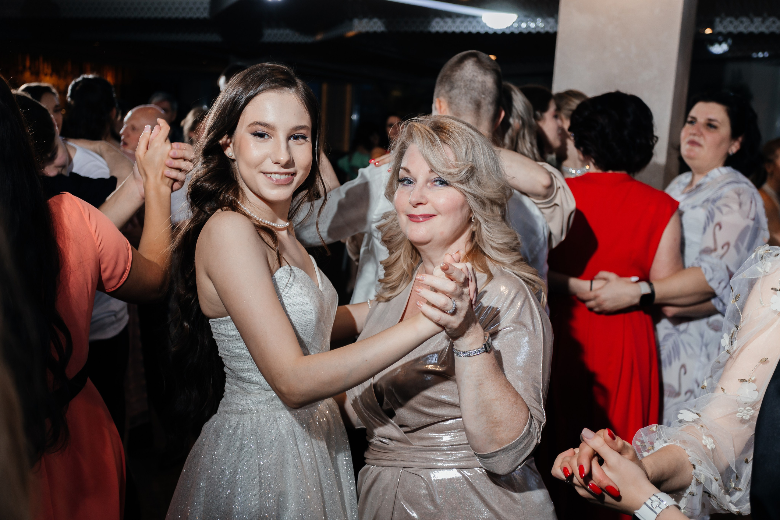 Выпускной 11 «А». Школа № 42. Свадебный фотограф в Краснодаре Николай Крауз