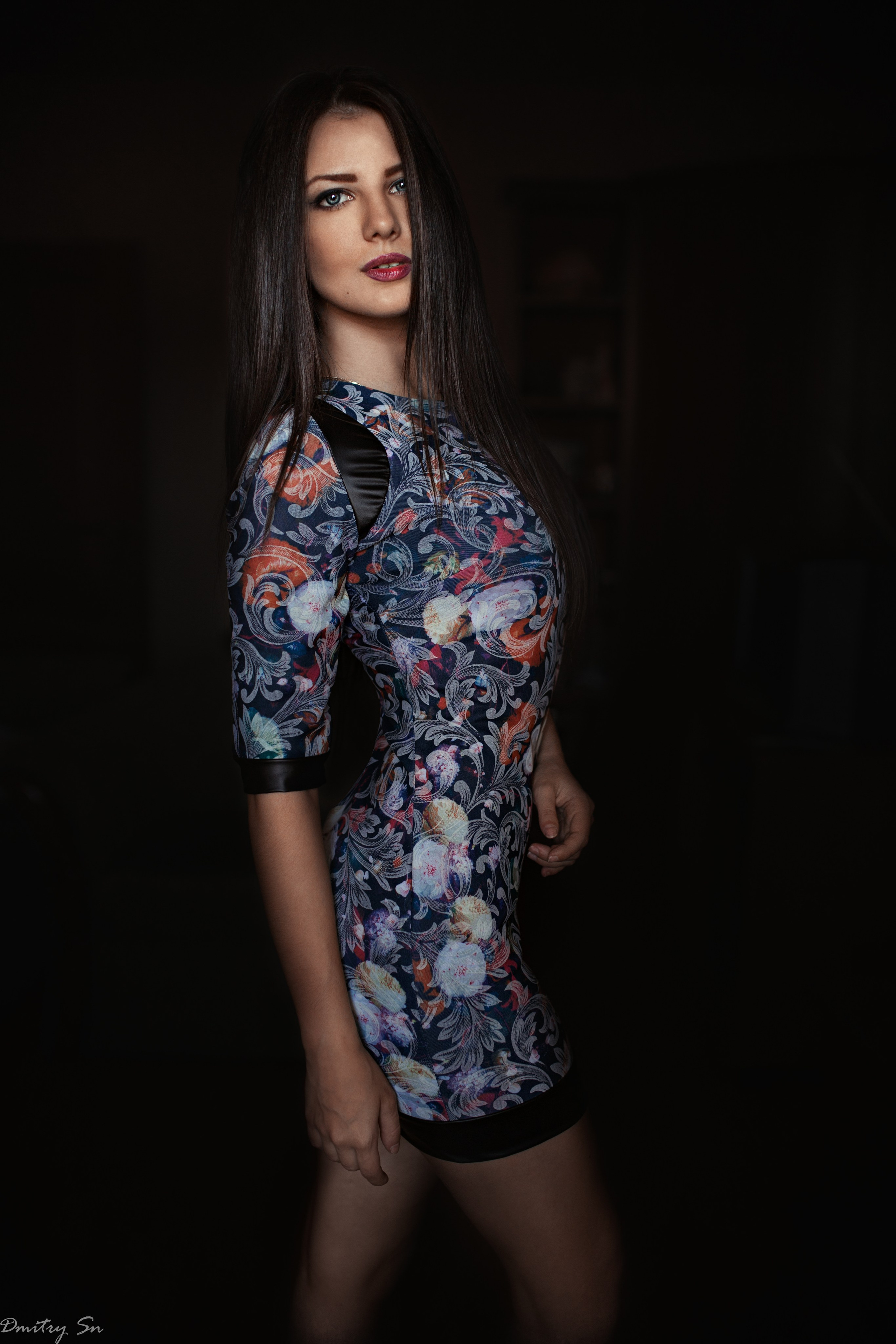 Фотосет с Кристиной у окна в формате для «себя»