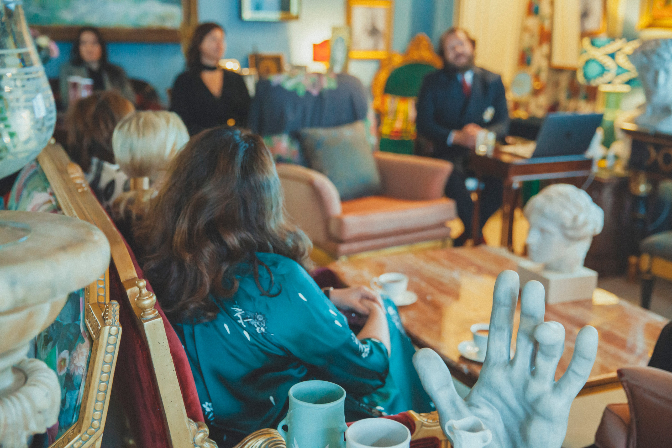 Фарфоровая экспедиция в Петербурге. Ольга Черешнева. Фотограф Александра Степанова