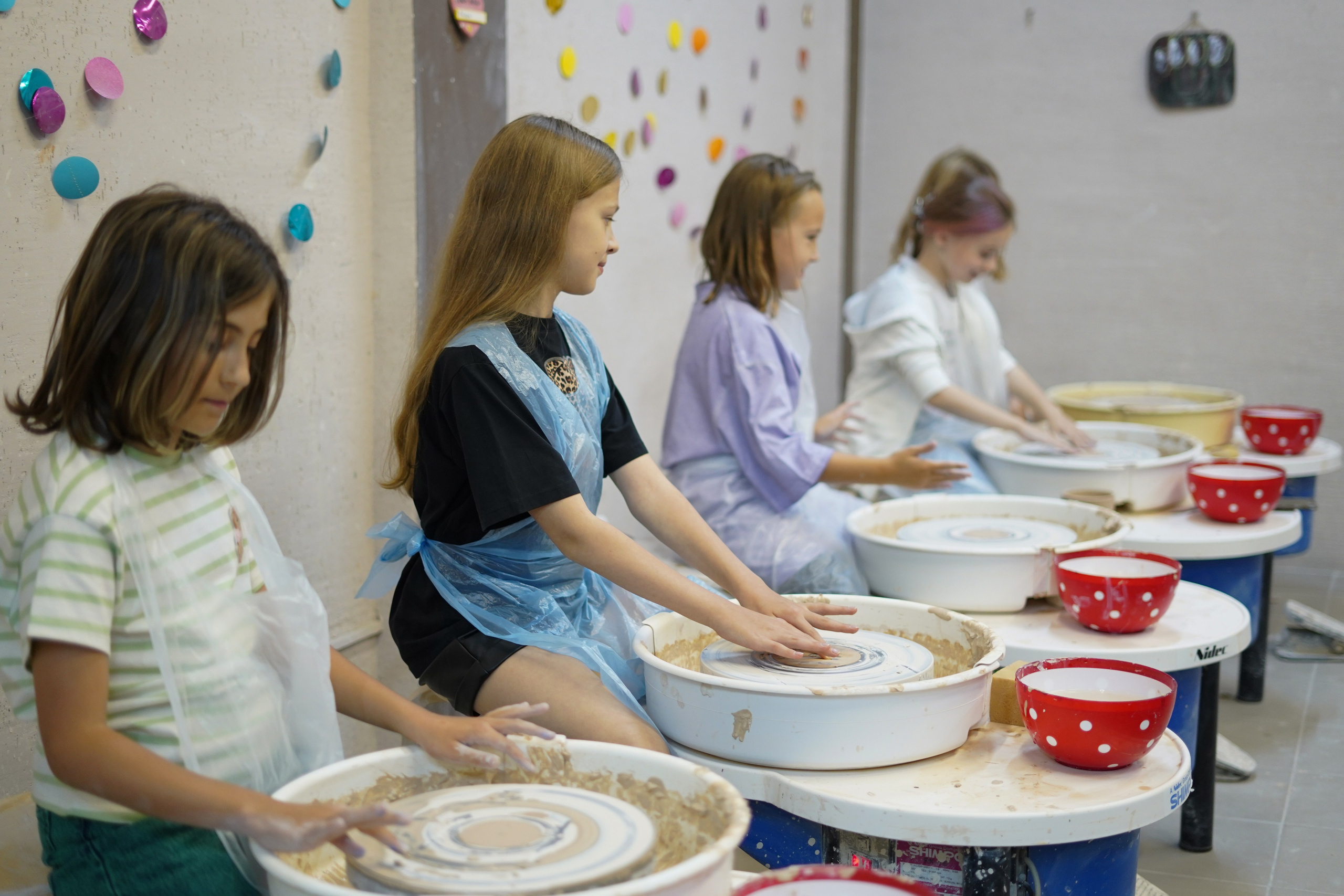 Сьемка в гончарной мастерской. Главная