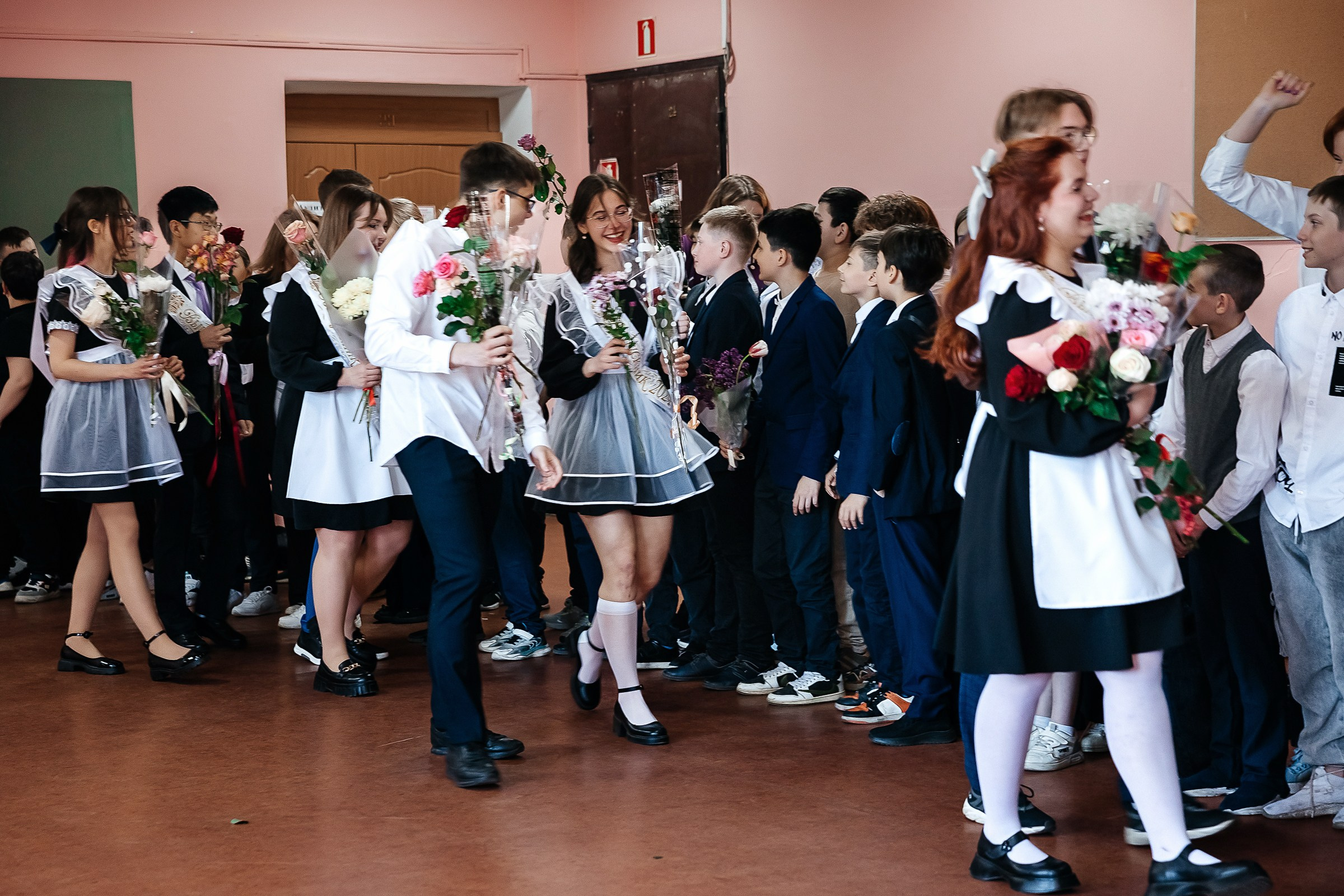 Последний звонок СОШ № 12. Семейный и свадебный фотограф в Москве Леванова Александра