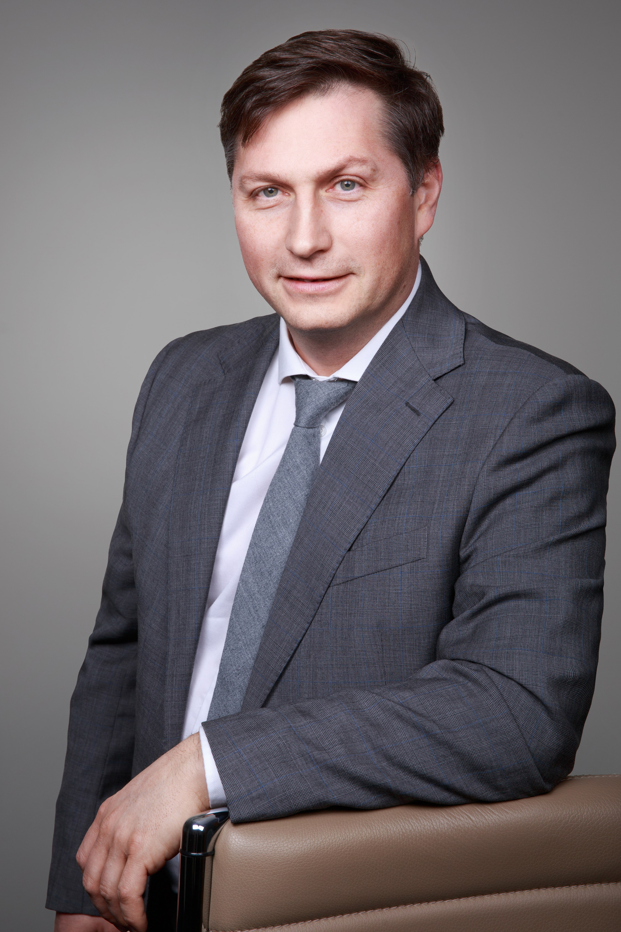 Бизнес-портрет в Москве — профессиональная фотосъёмка для вашего имиджа. Фотограф в Москве Владимир Осиченко — портреты, мероприятия, репортажи