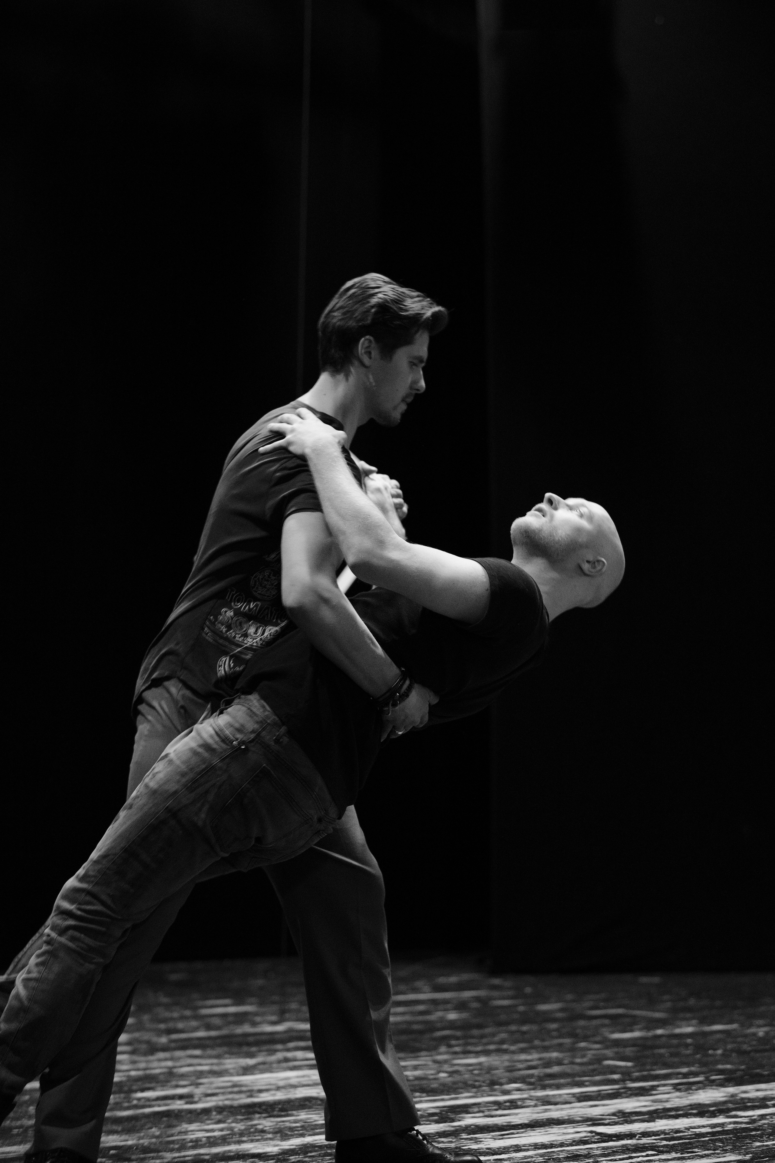 Театр. Фотограф и видеограф в Тюмени Анна Жагорина, ваши фото еще не отдавали так быстро!