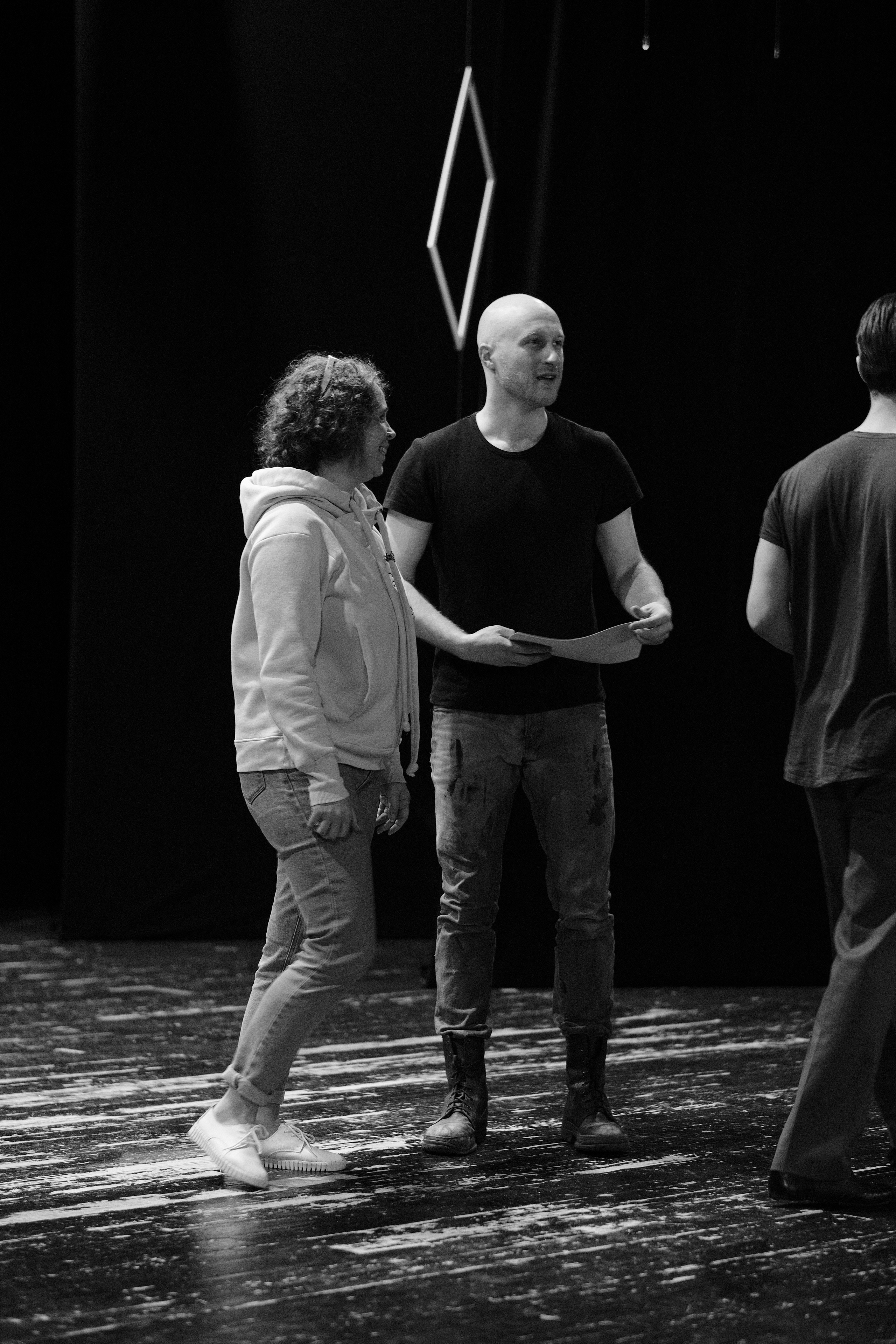 Театр. Фотограф и видеограф в Тюмени Анна Жагорина, ваши фото еще не отдавали так быстро!