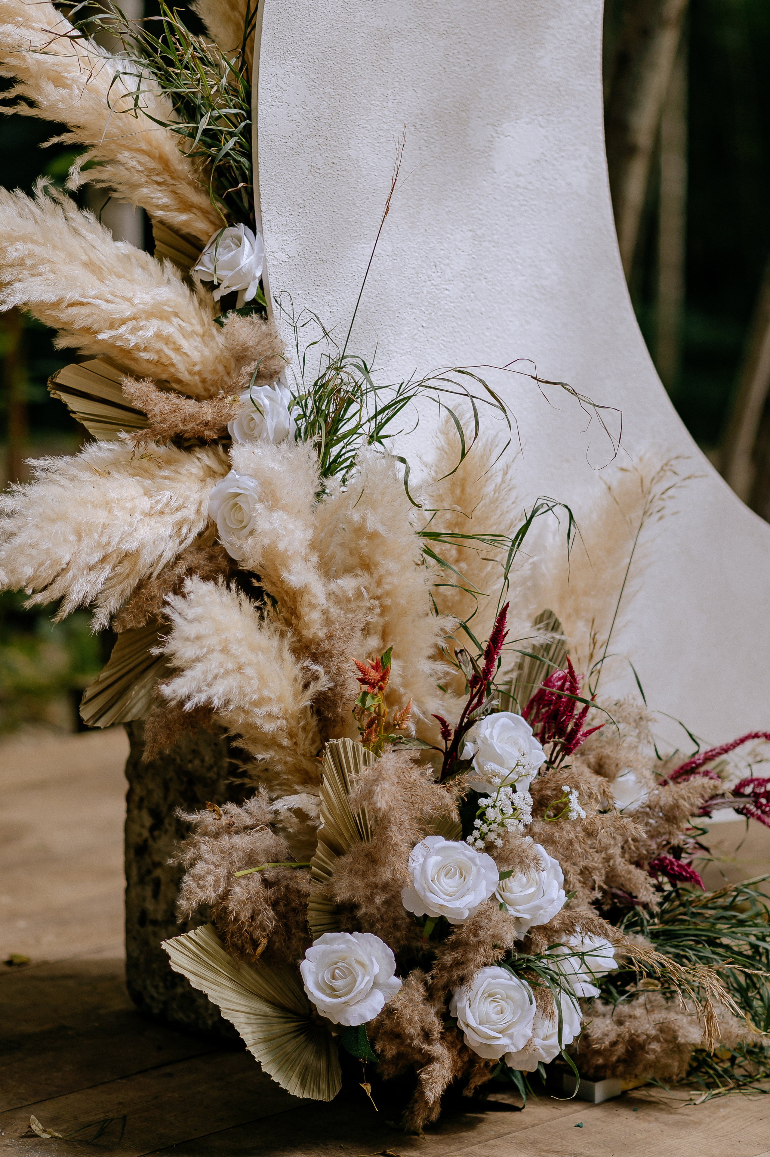 Свадебная фотосессия на площадке Forest Dew. Свадебный фотограф Москва — Сергей и Татьяна