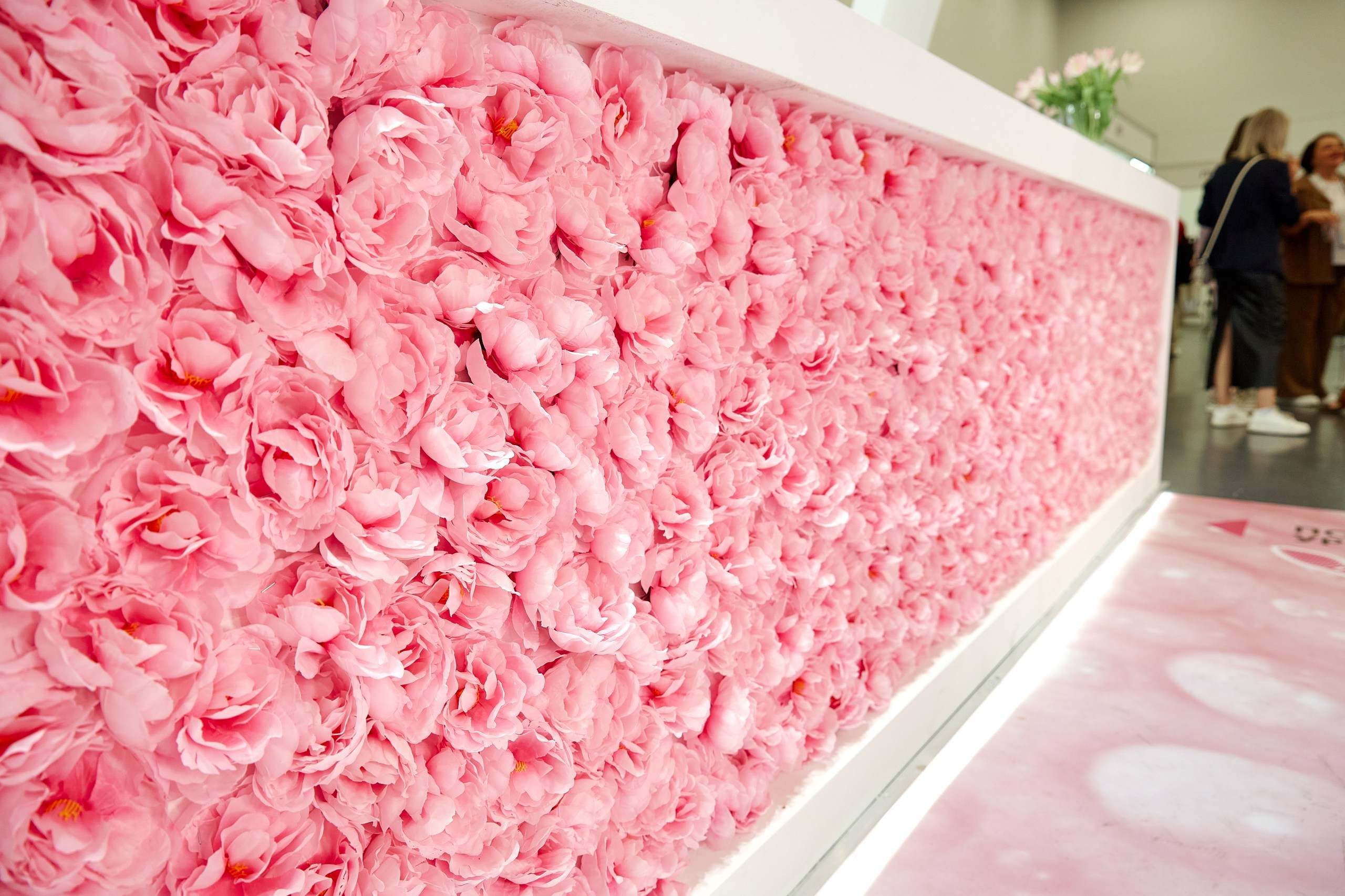 Стенд компании Angelini Pharma / Конференция РАРЧ 2023. Антон Артюшин, портретный фотограф. Москва