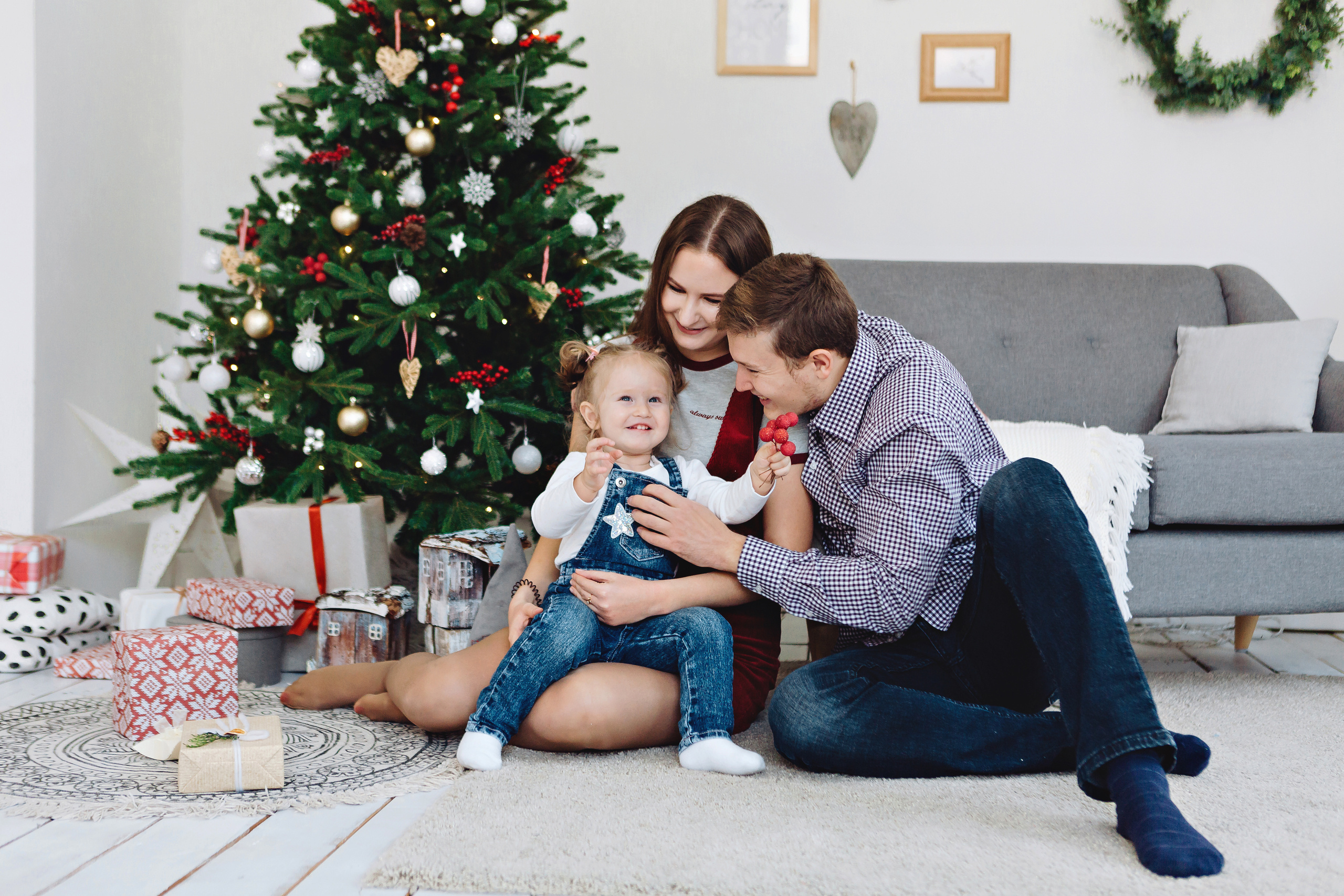 Семейная фотосессия на новый год. Фотограф Виктория Темирова Екатеринбург