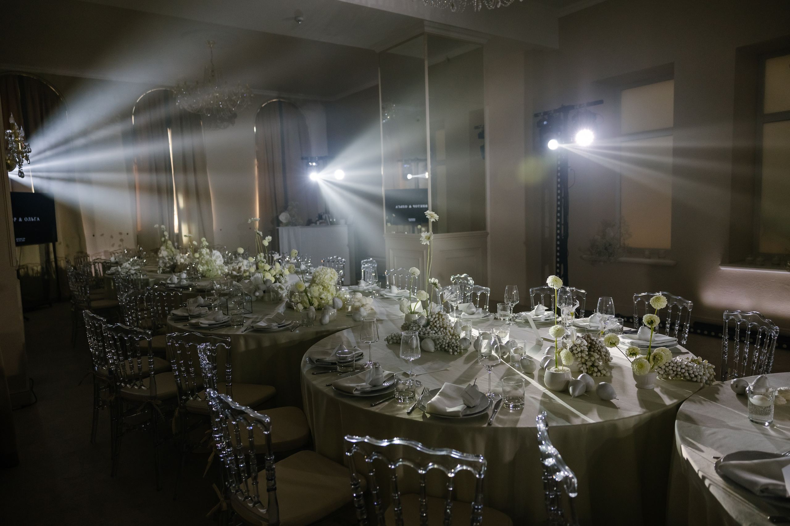 Влюбиться можно в красоту, но полюбить — лишь можно душу. Maya Alieva Wedding Photographer in St.Petersburg