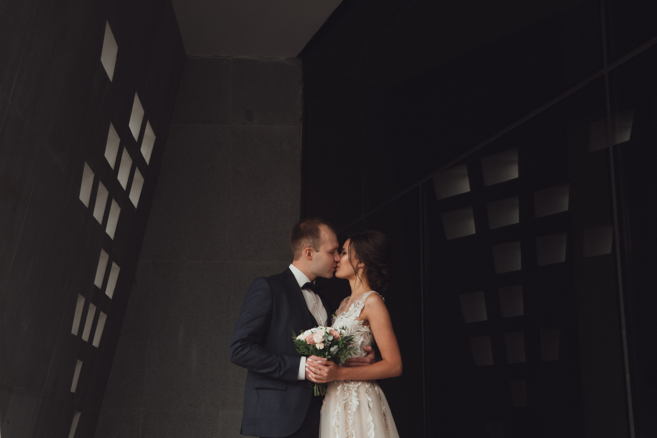 Свадебный фотограф в Екатеринбурге – цены и портфолио. Фотосъемка свадьбы в Екатеринбурге | Профессиональный фотограф. Фотограф Сергей Якубицкий Екатеринбург