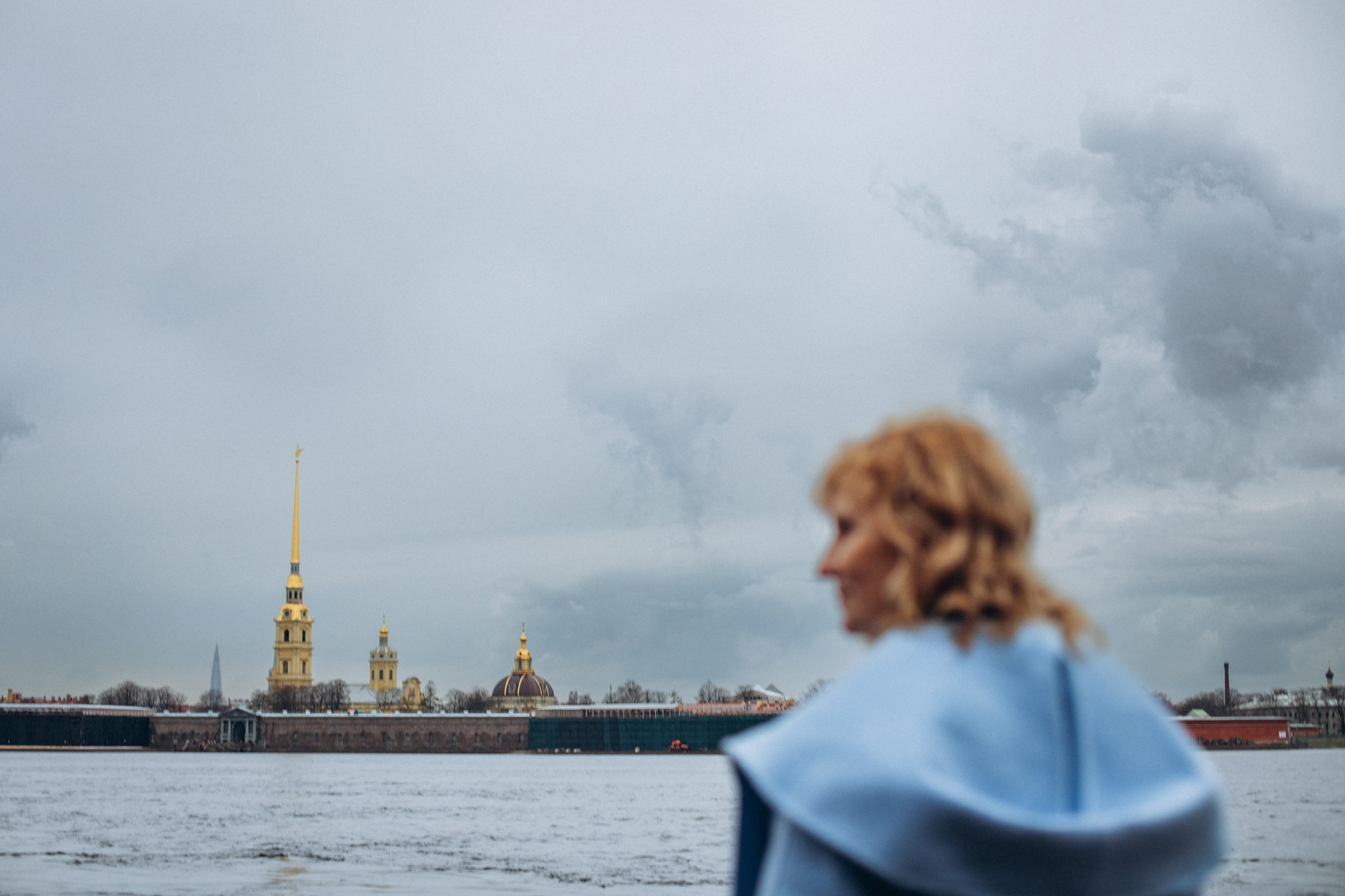 Наталья в апреле. Фотопрогулка в Петербурге. Индивидуальный и семейный фотограф в Санкт-Петербурге