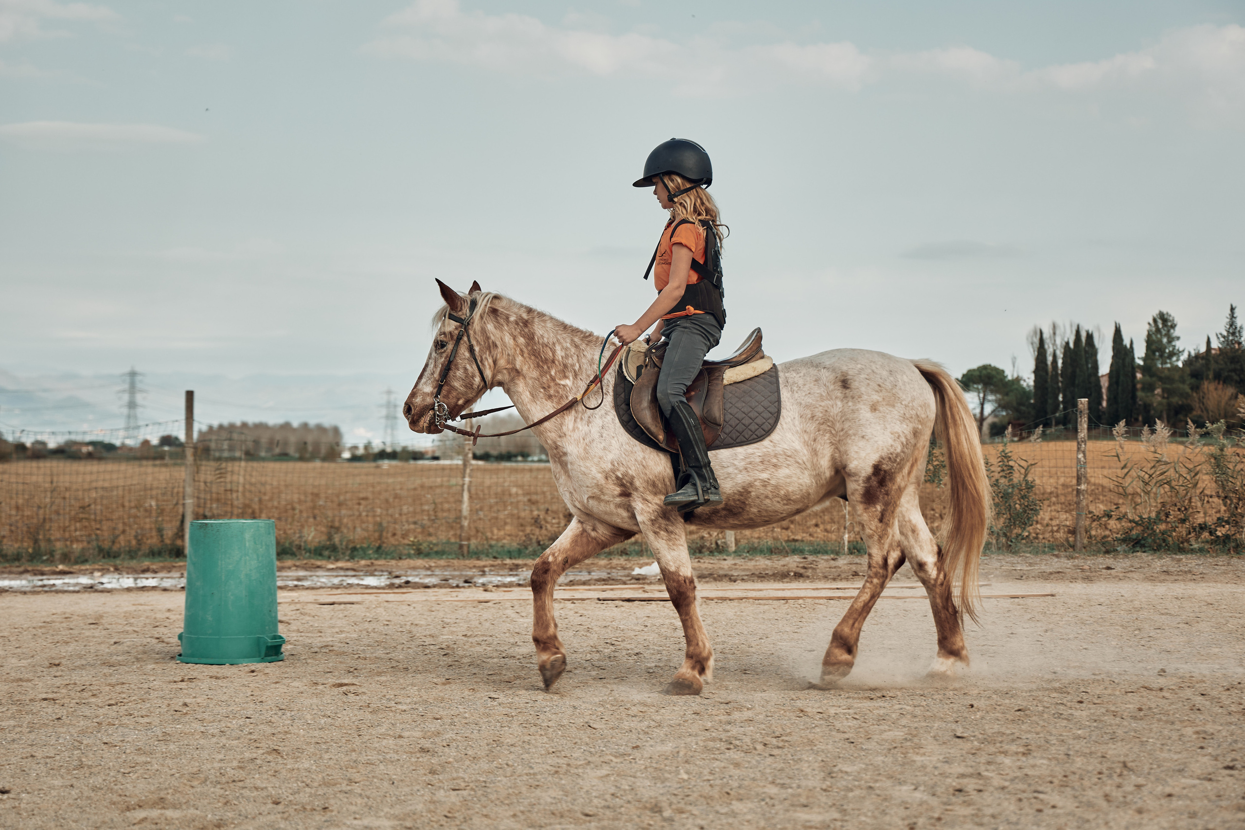 Reportage di bambini e pony. Fotografo di famiglie e ritrattista in Italia (Toscana)