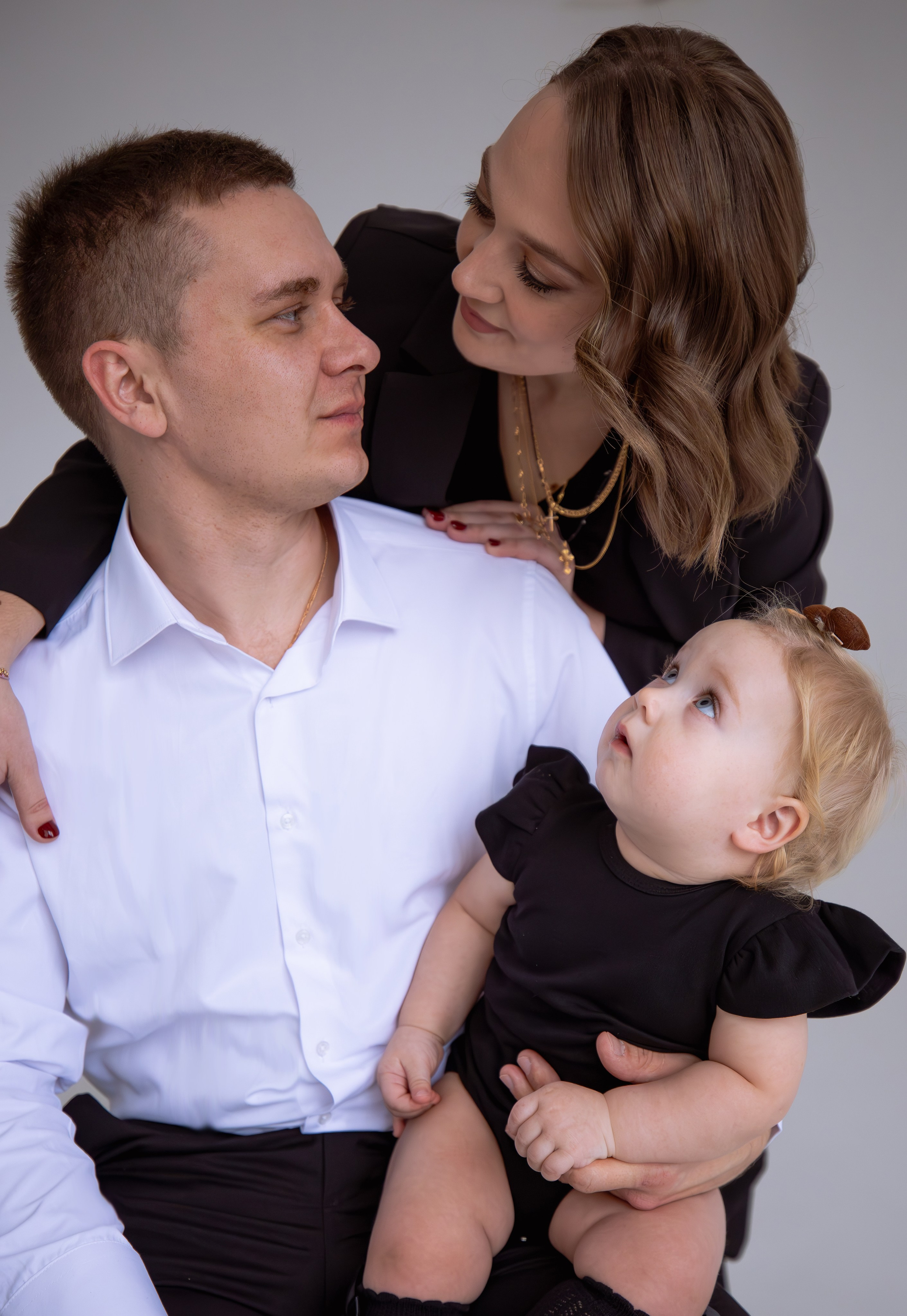 Студийный для Ивана, Анны и Арины. Детский и семейный фотограф Евгения Вахнеева Москва Зеленоград