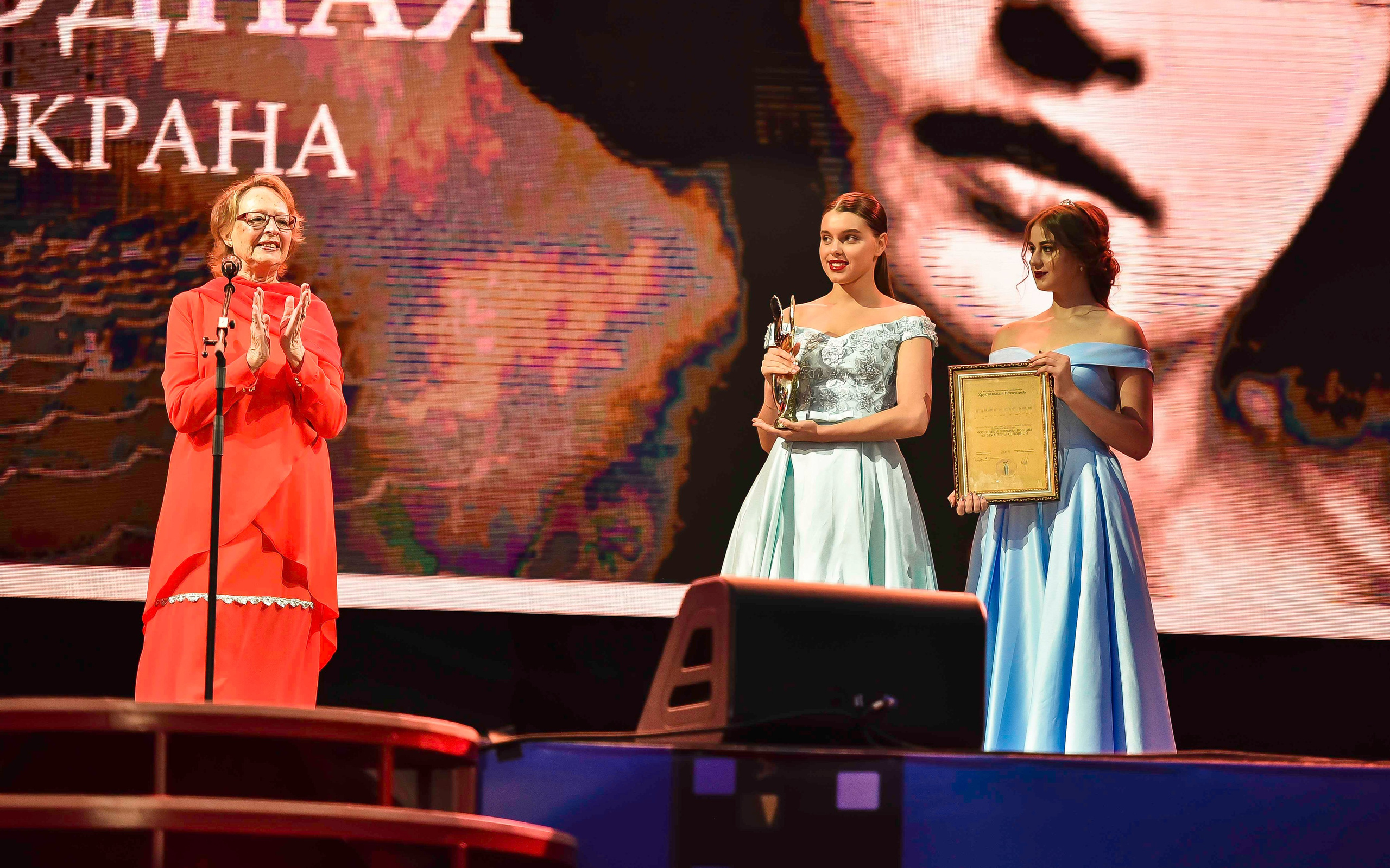 Хрустальный источникъ ОТКРЫТИЕ. Фотограф Мария Хлебникова Санкт-Петербург Москва