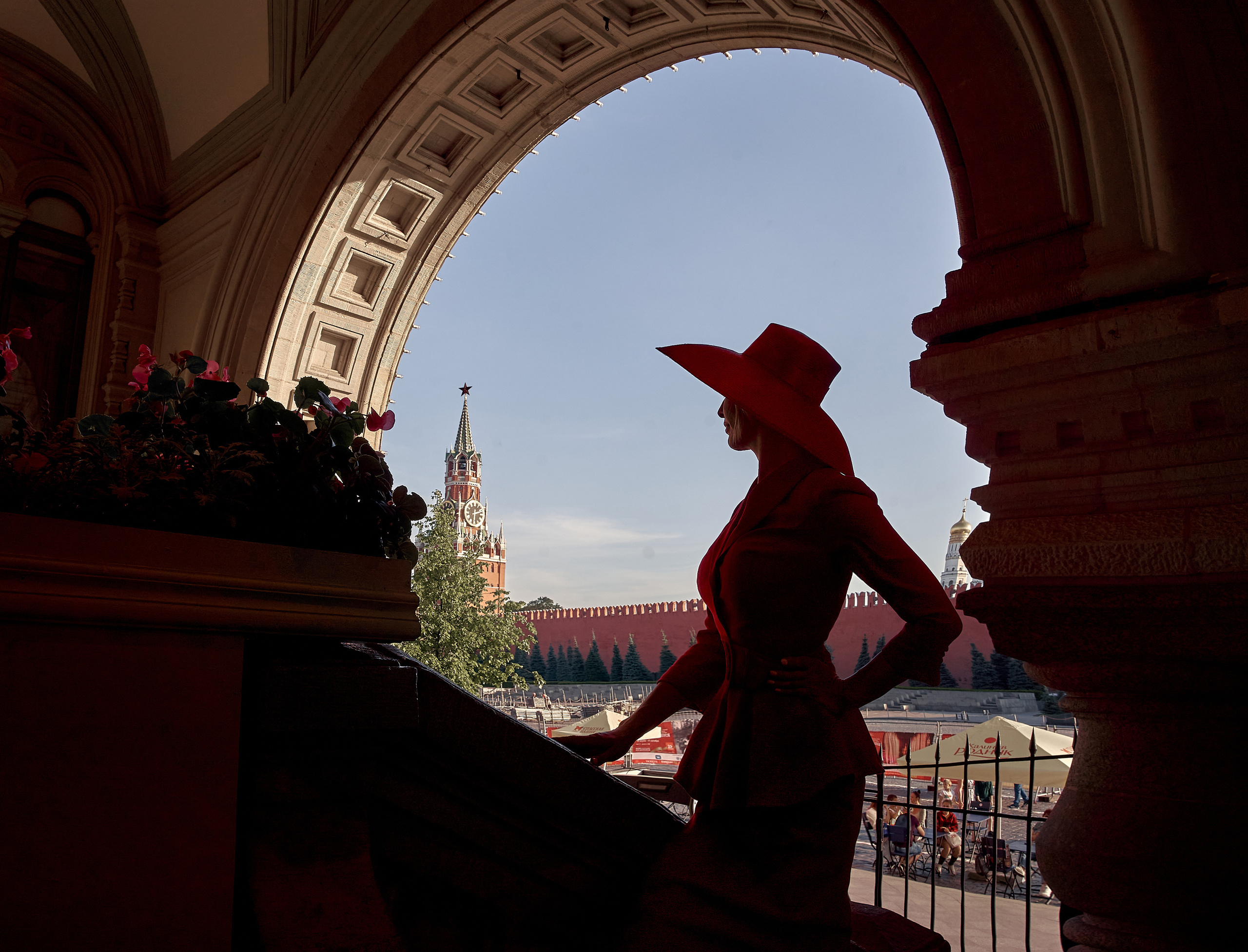 Проект «Красная Москва» с актрисой Анной Чуриной. Фотограф в Москве Сергей Гаварос