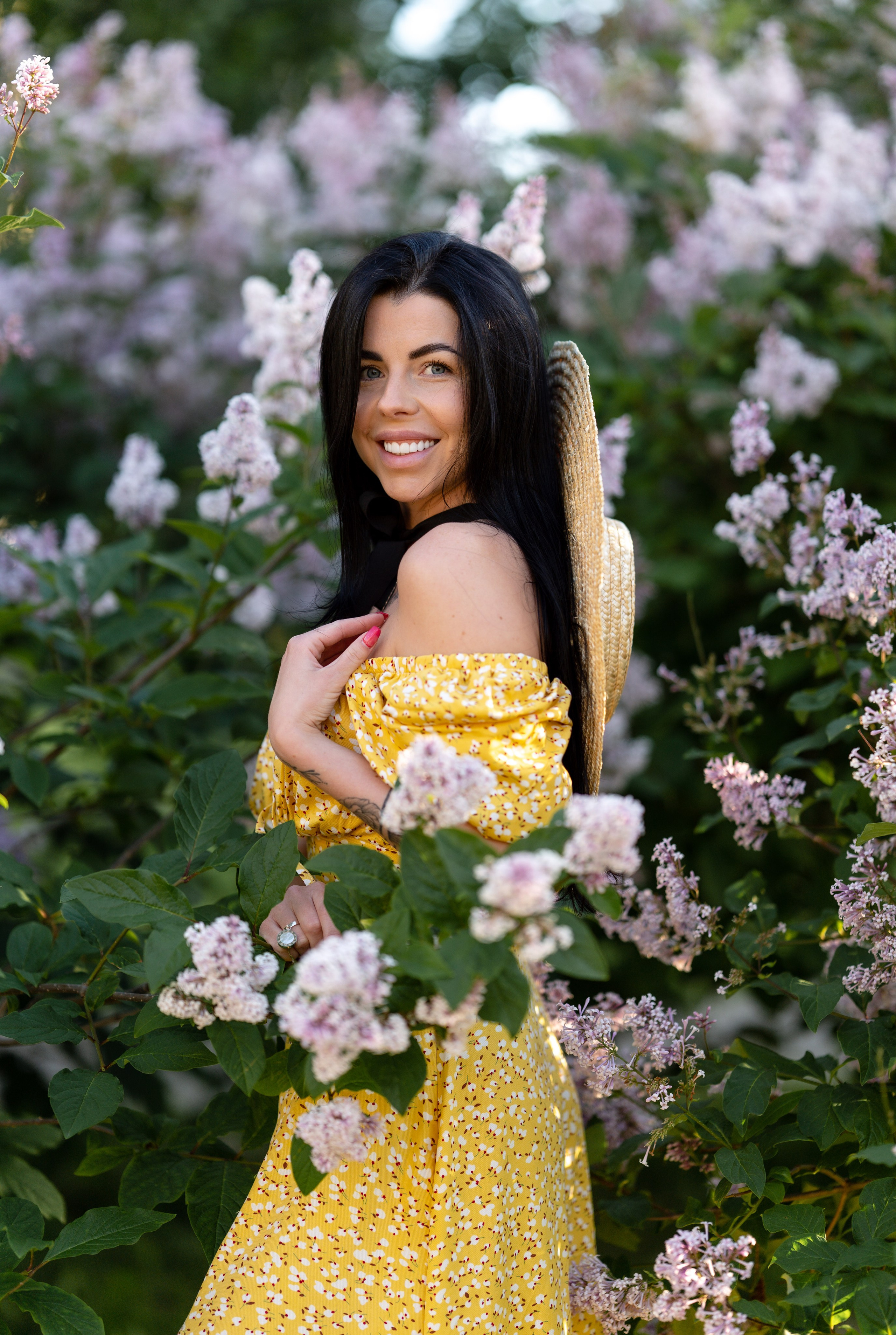 Вика. Сирень. Семейный и контент фотограф в Москве Алёна Сливка