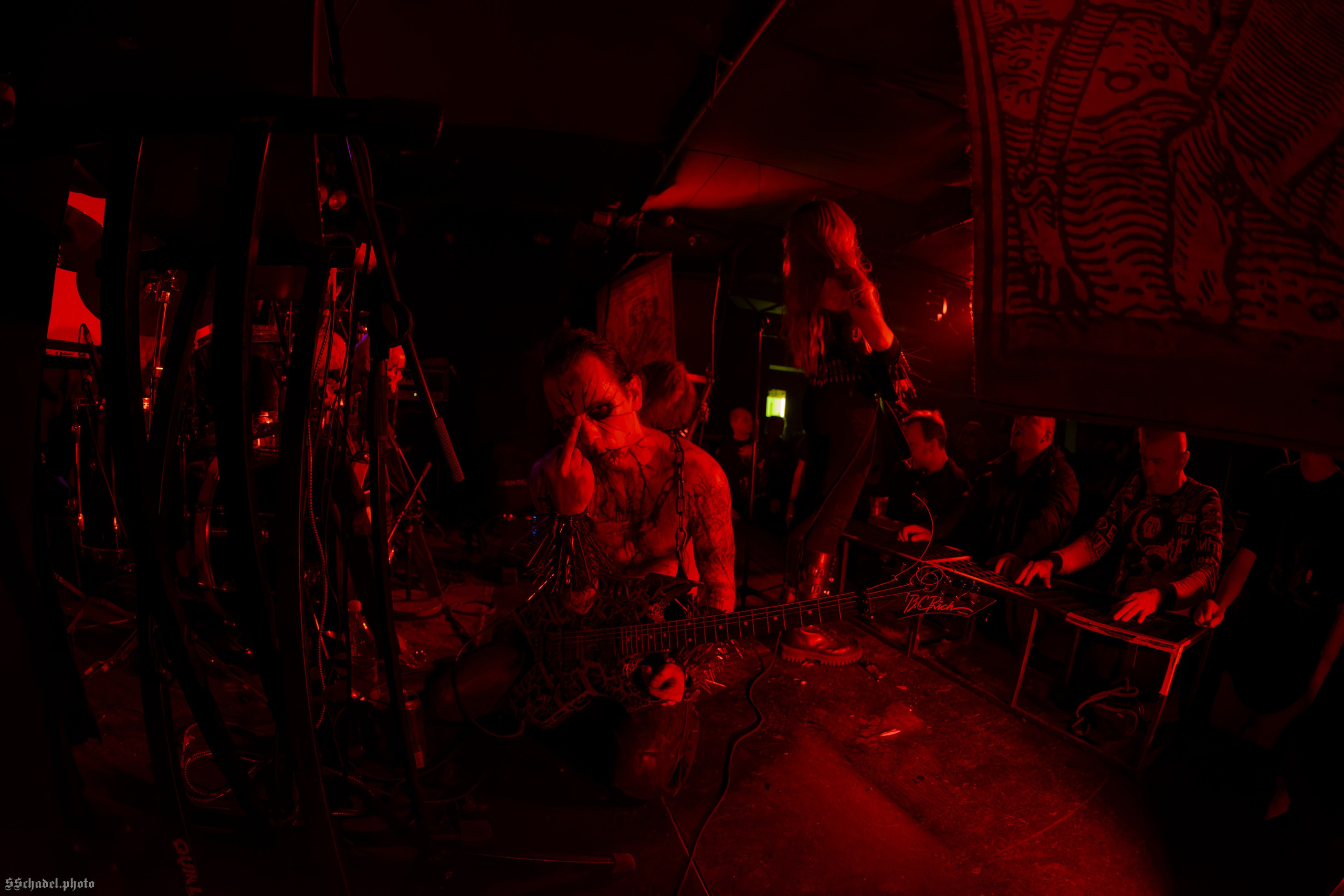 Frostlagte Måne 11.04.25. We will make everything metal!