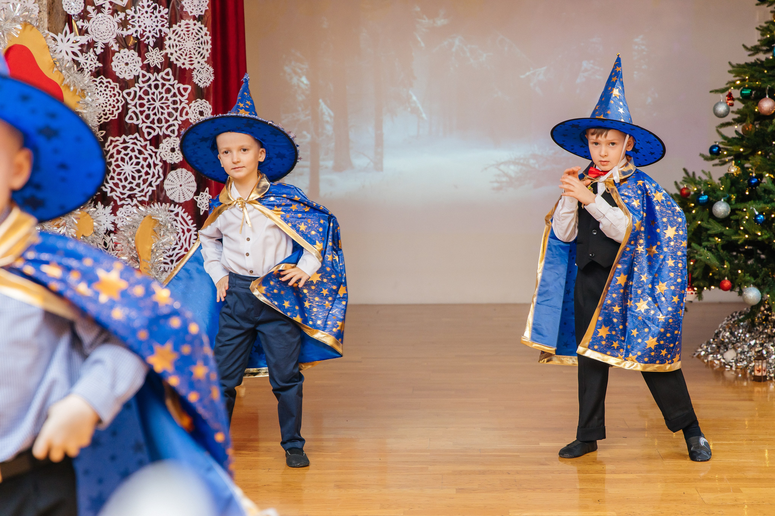 Детский сад № 93 — Утренник (27.12.2024). Свадебный и семейный фотограф Крамар Наталья