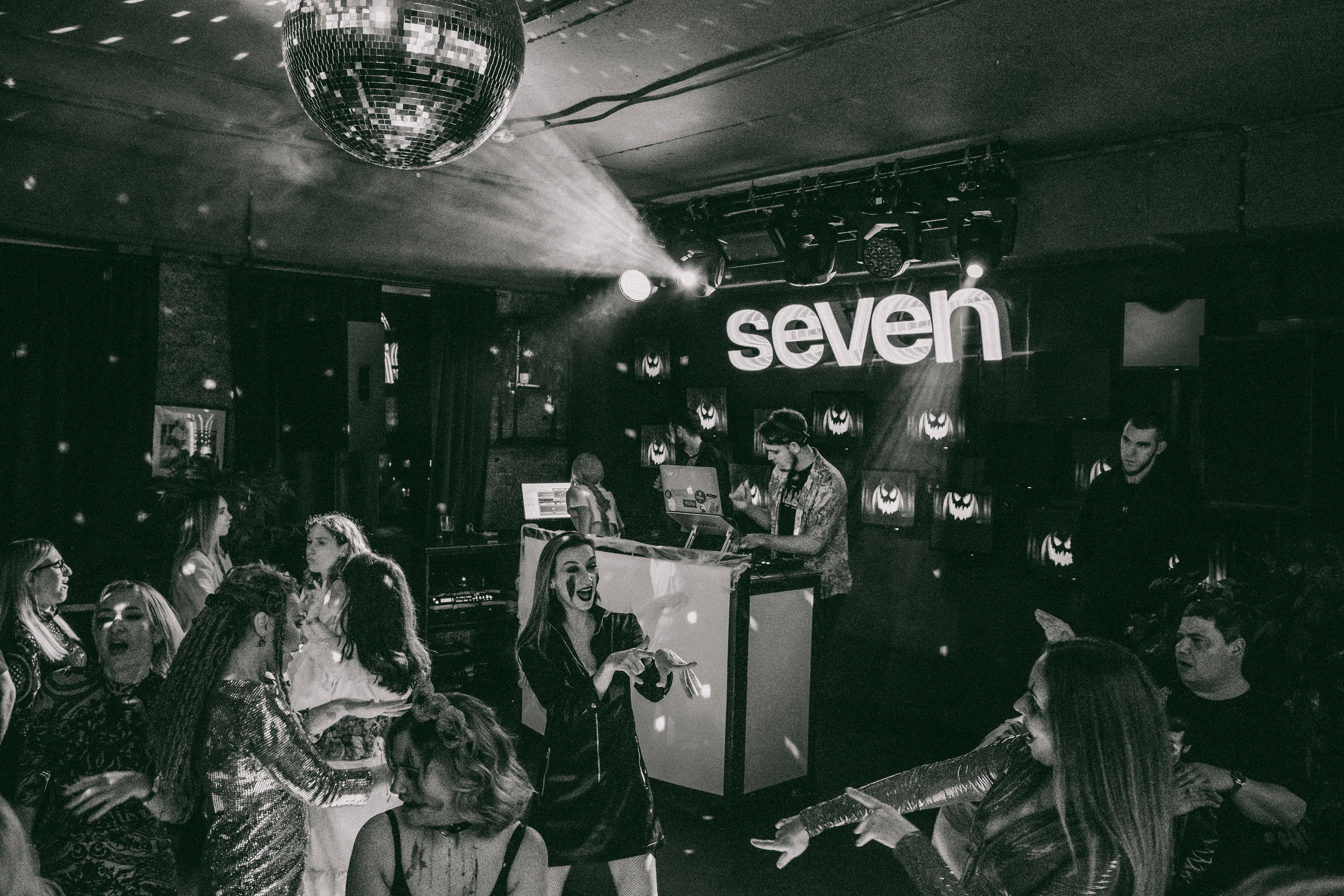 SEVEN bar — Хэллоуин 02.11.24